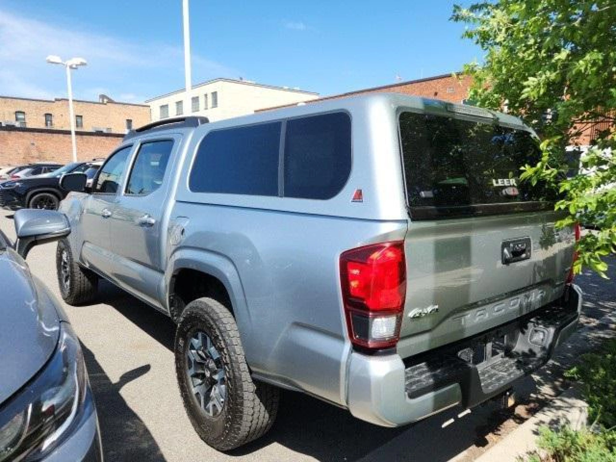 2022 Toyota Tacoma SR