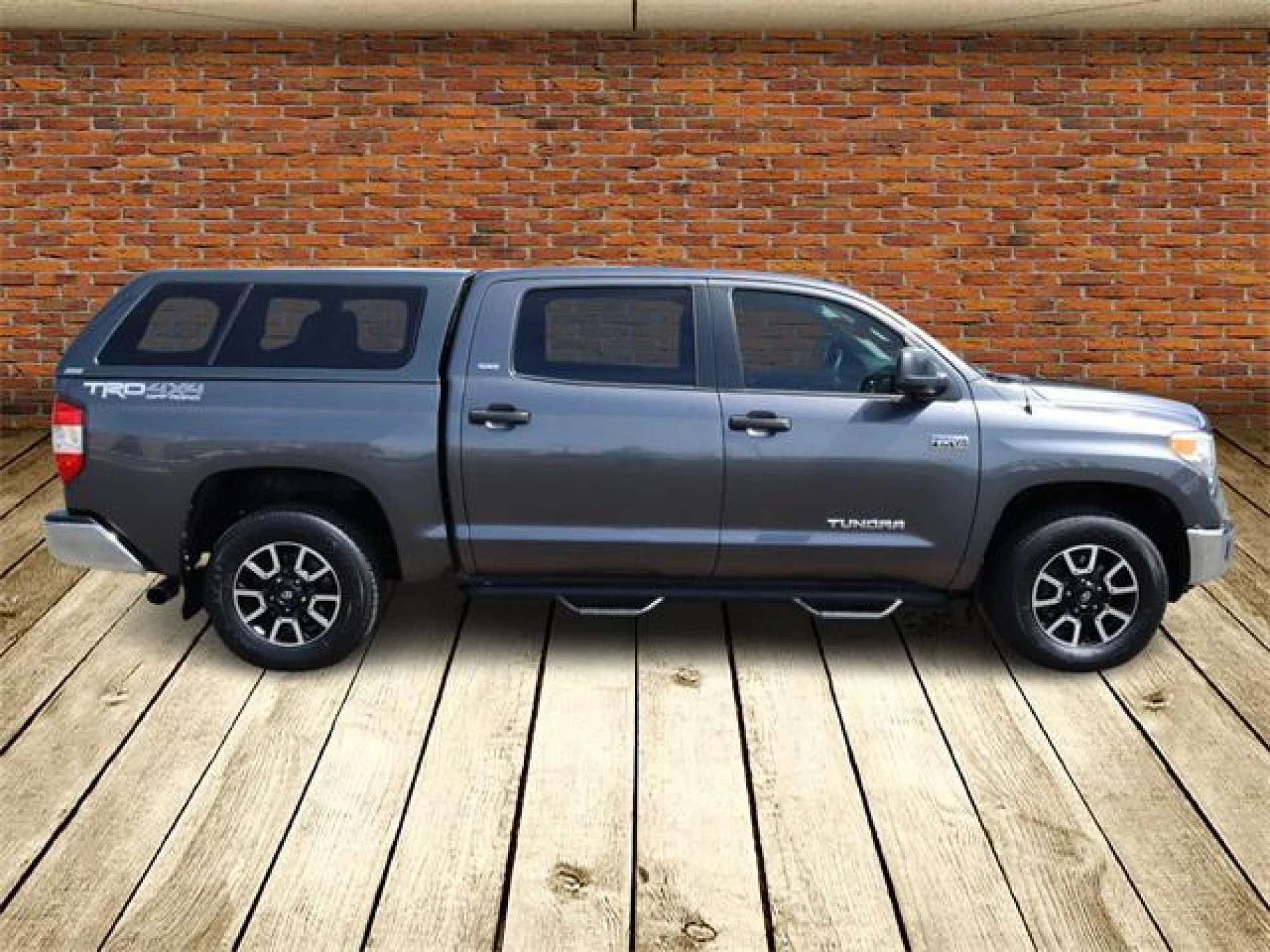 2017 Toyota Tundra SR5