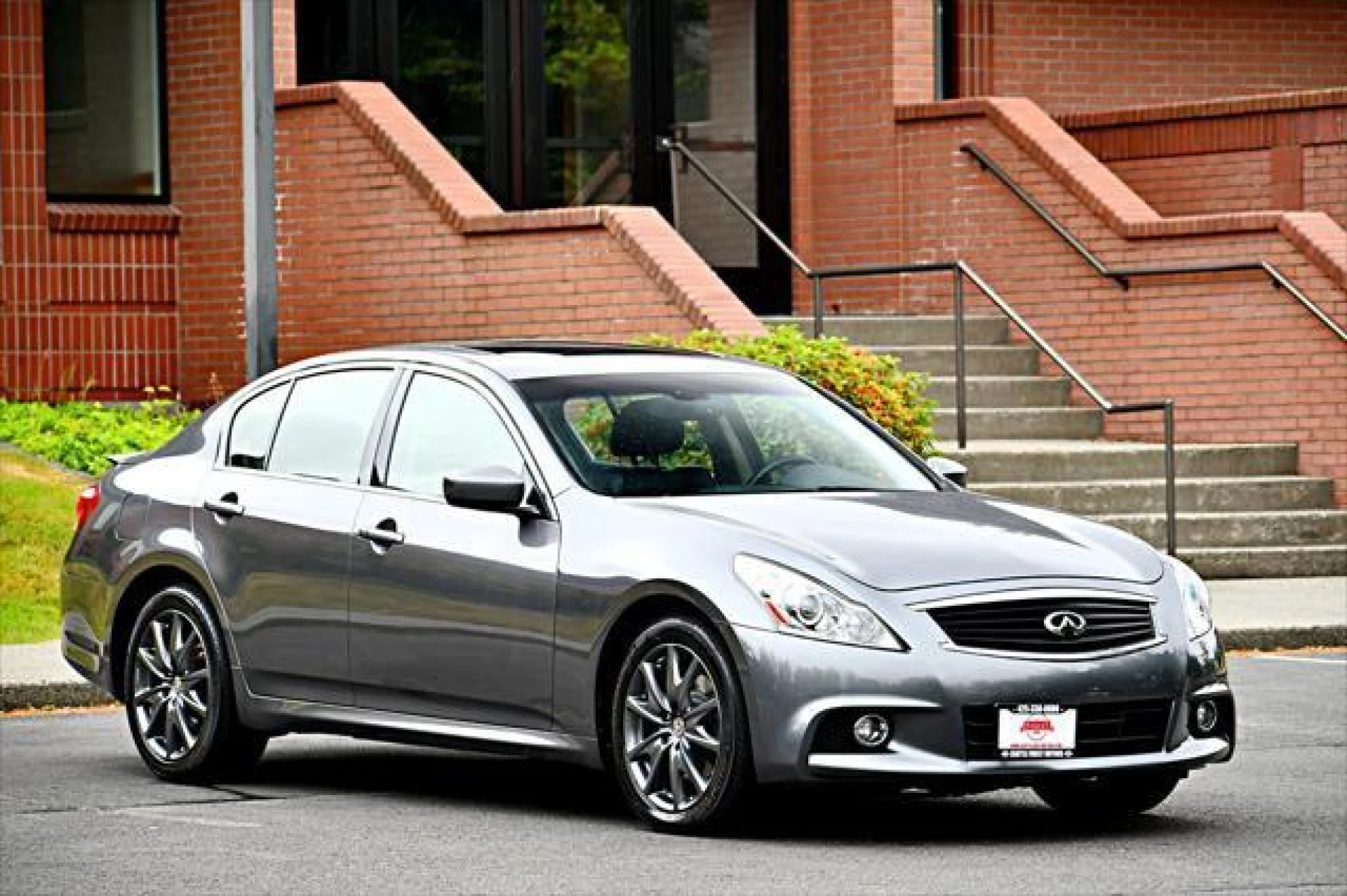 2013 INFINITI G37x Base