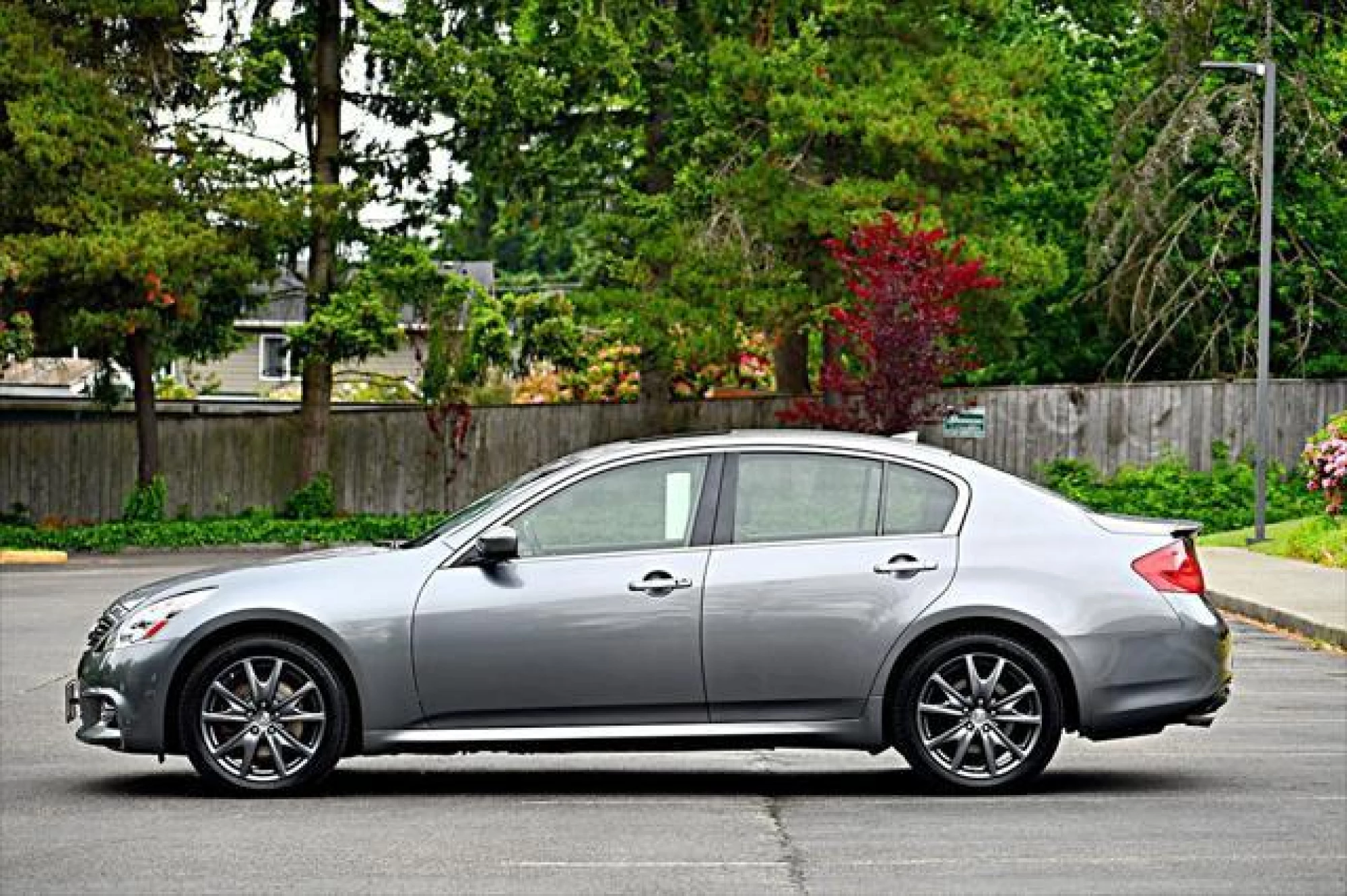2013 INFINITI G37x Base