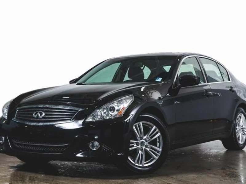 2013 INFINITI G37x Base