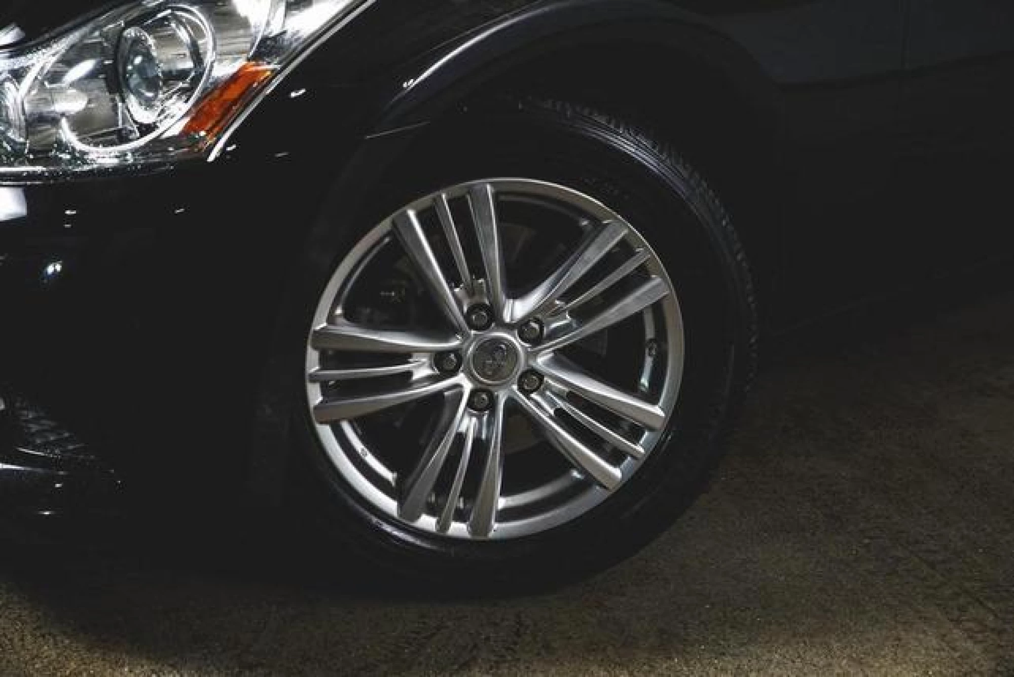 2013 INFINITI G37x Base