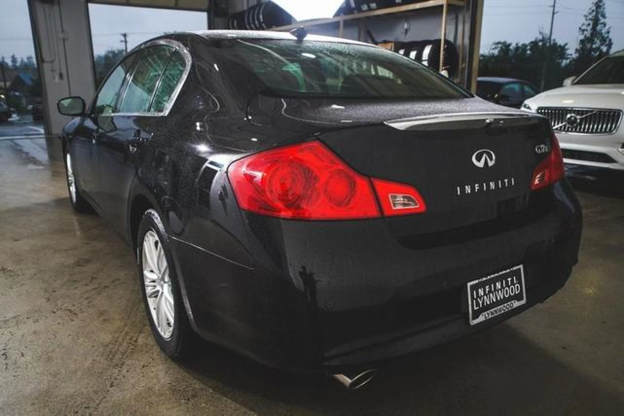 2013 INFINITI G37x Base