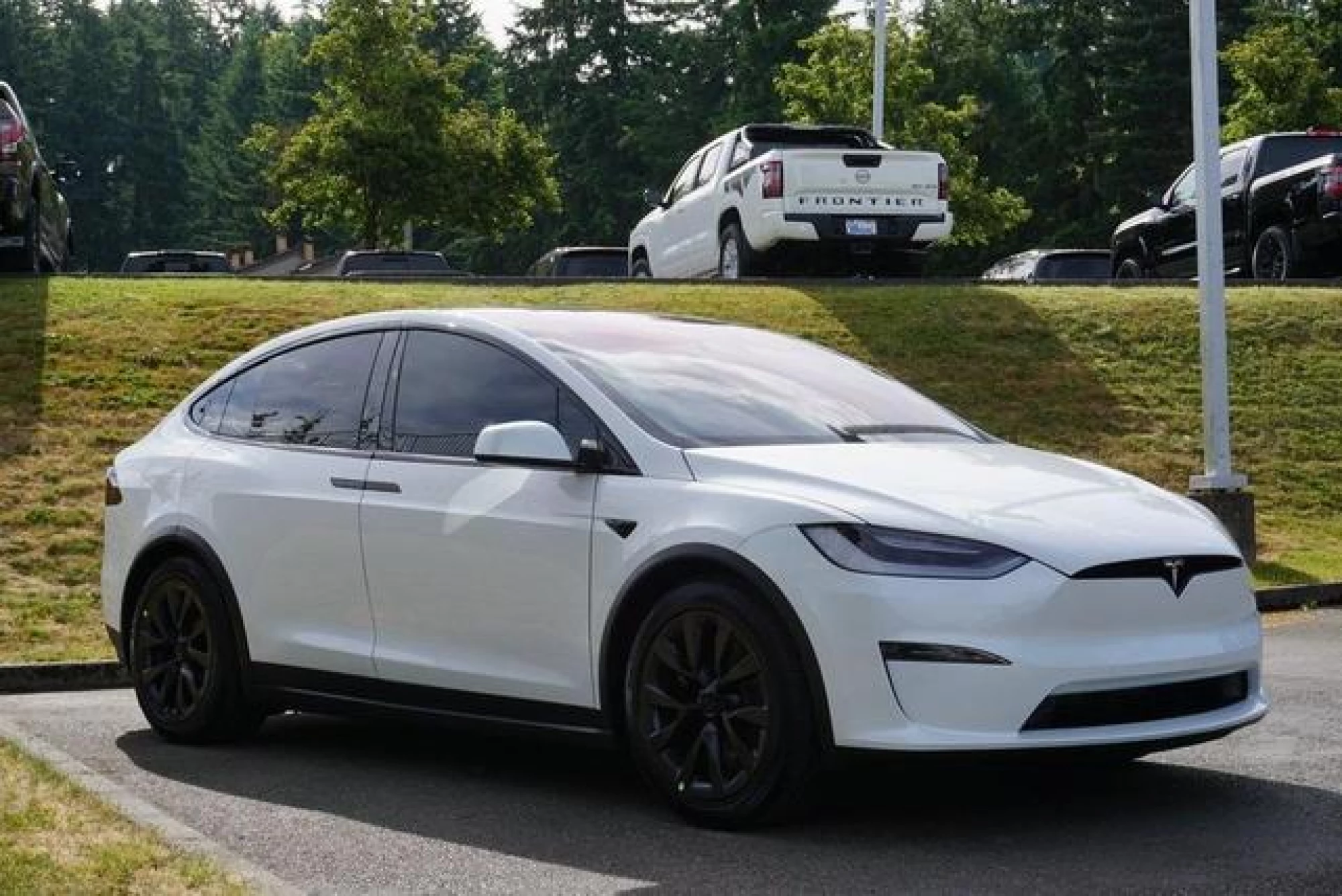2023 Tesla Model X Base