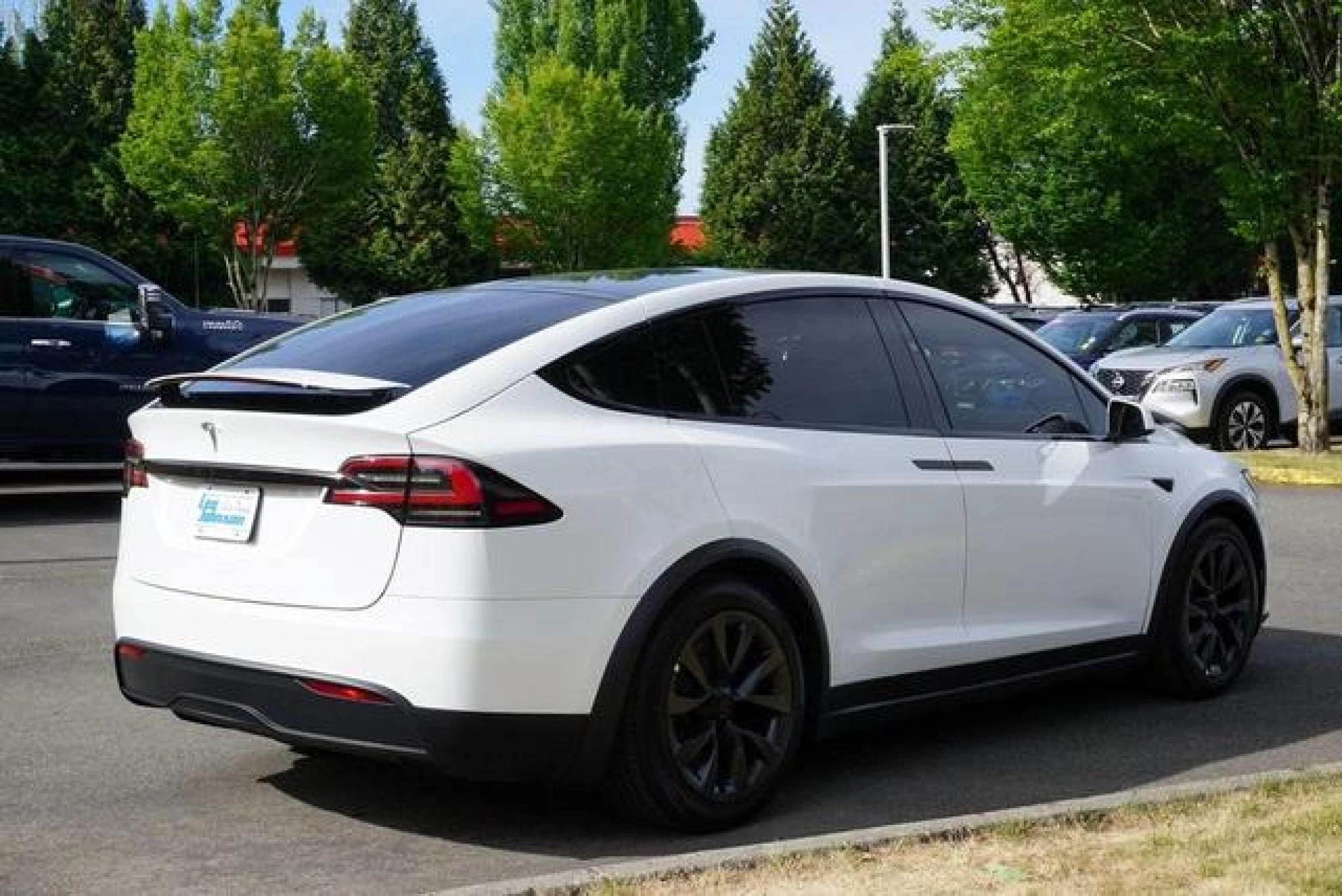 2023 Tesla Model X Base