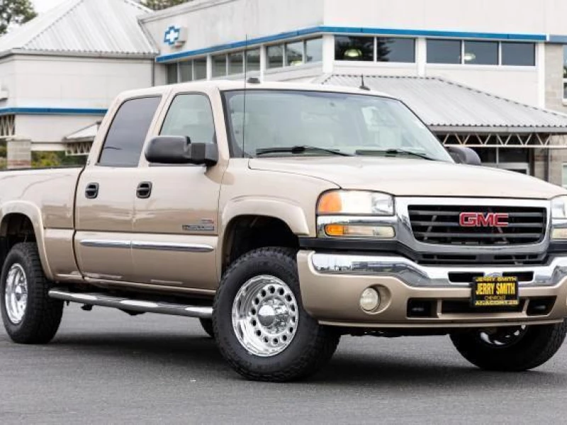 2005 GMC Sierra 2500 SLT H/D Crew Cab