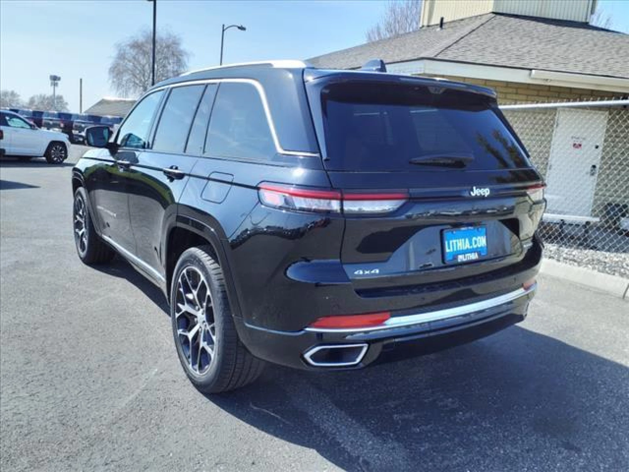 2023 Jeep Grand Cherokee Summit