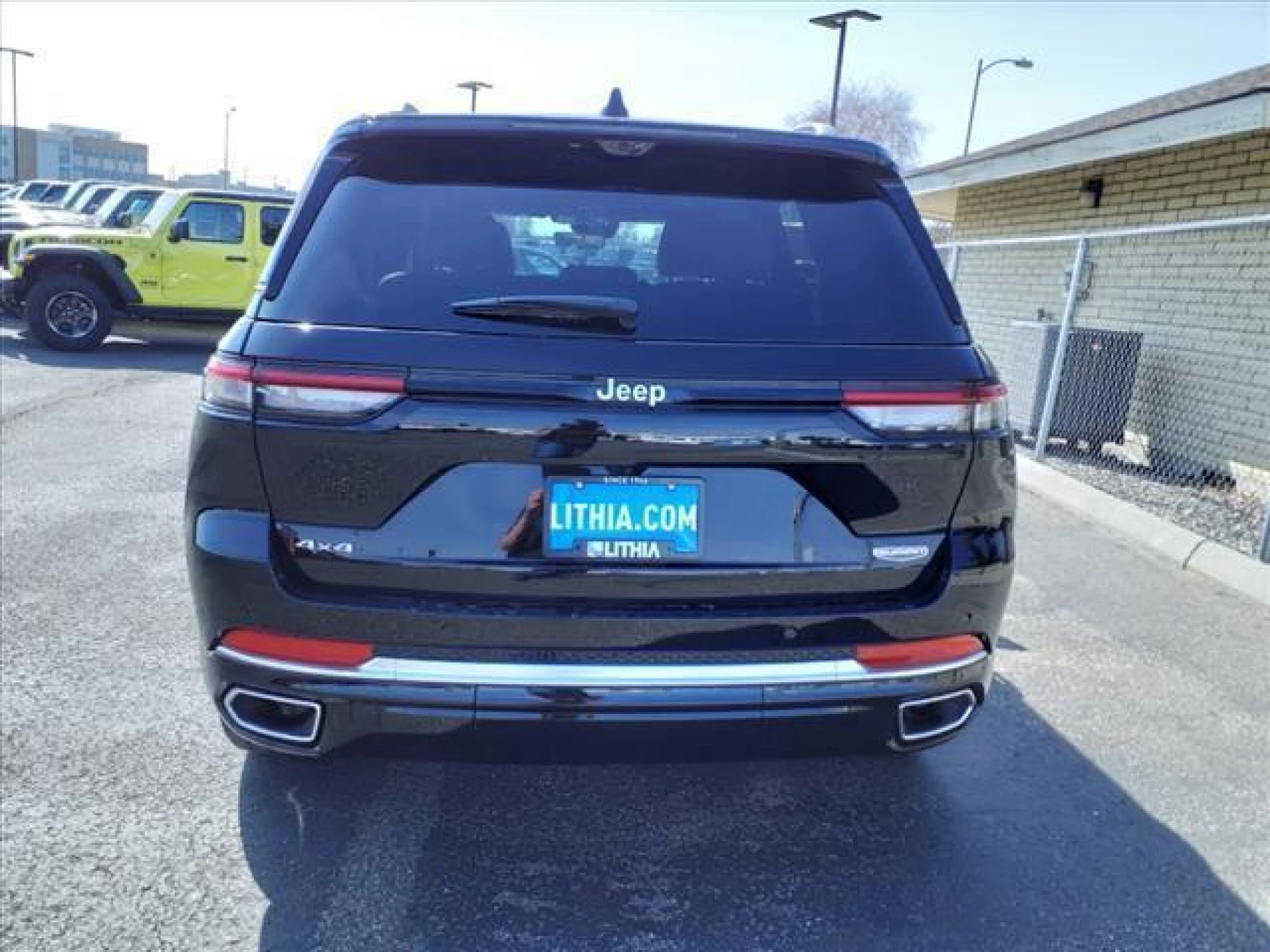 2023 Jeep Grand Cherokee Summit