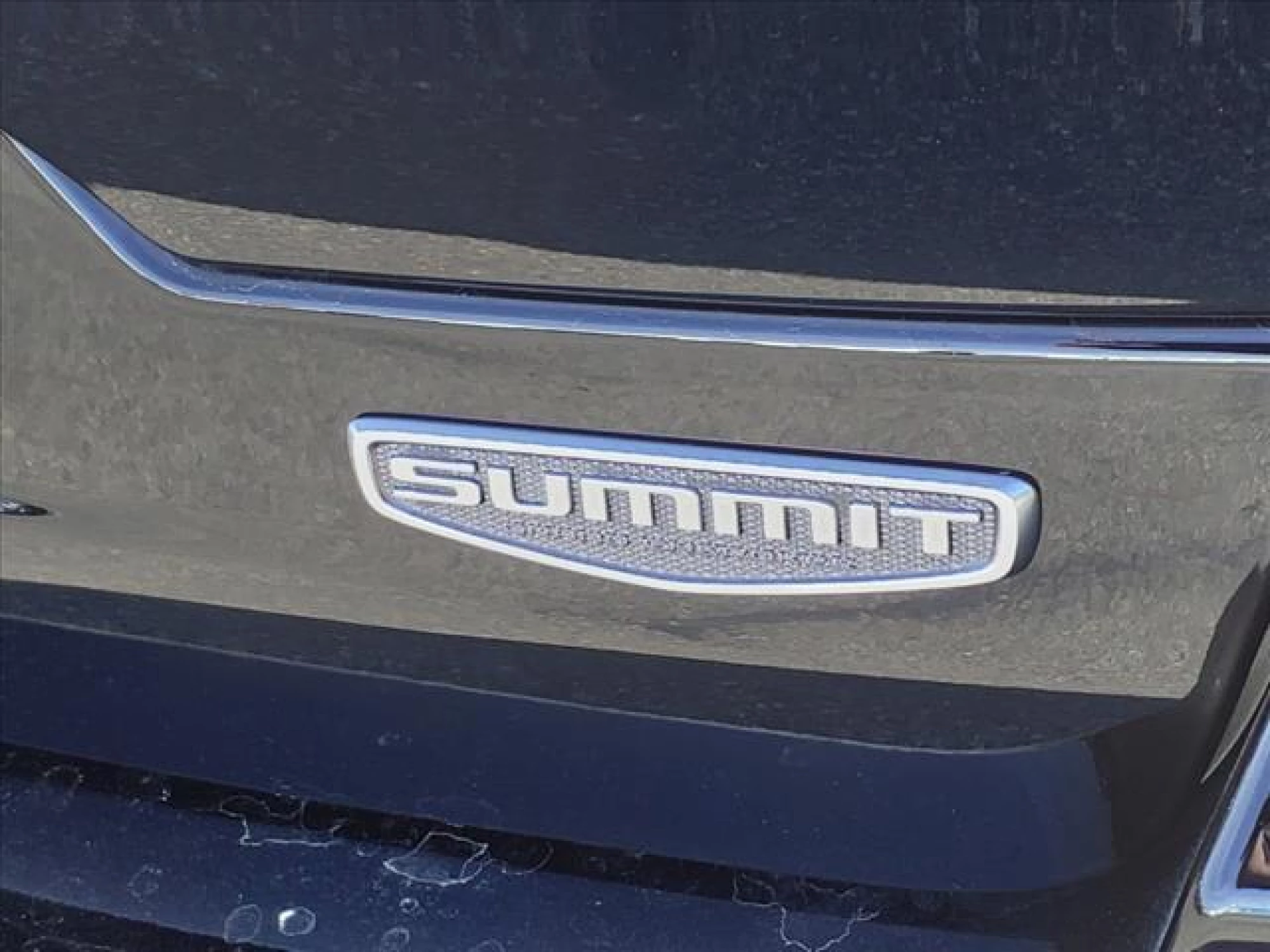 2023 Jeep Grand Cherokee Summit