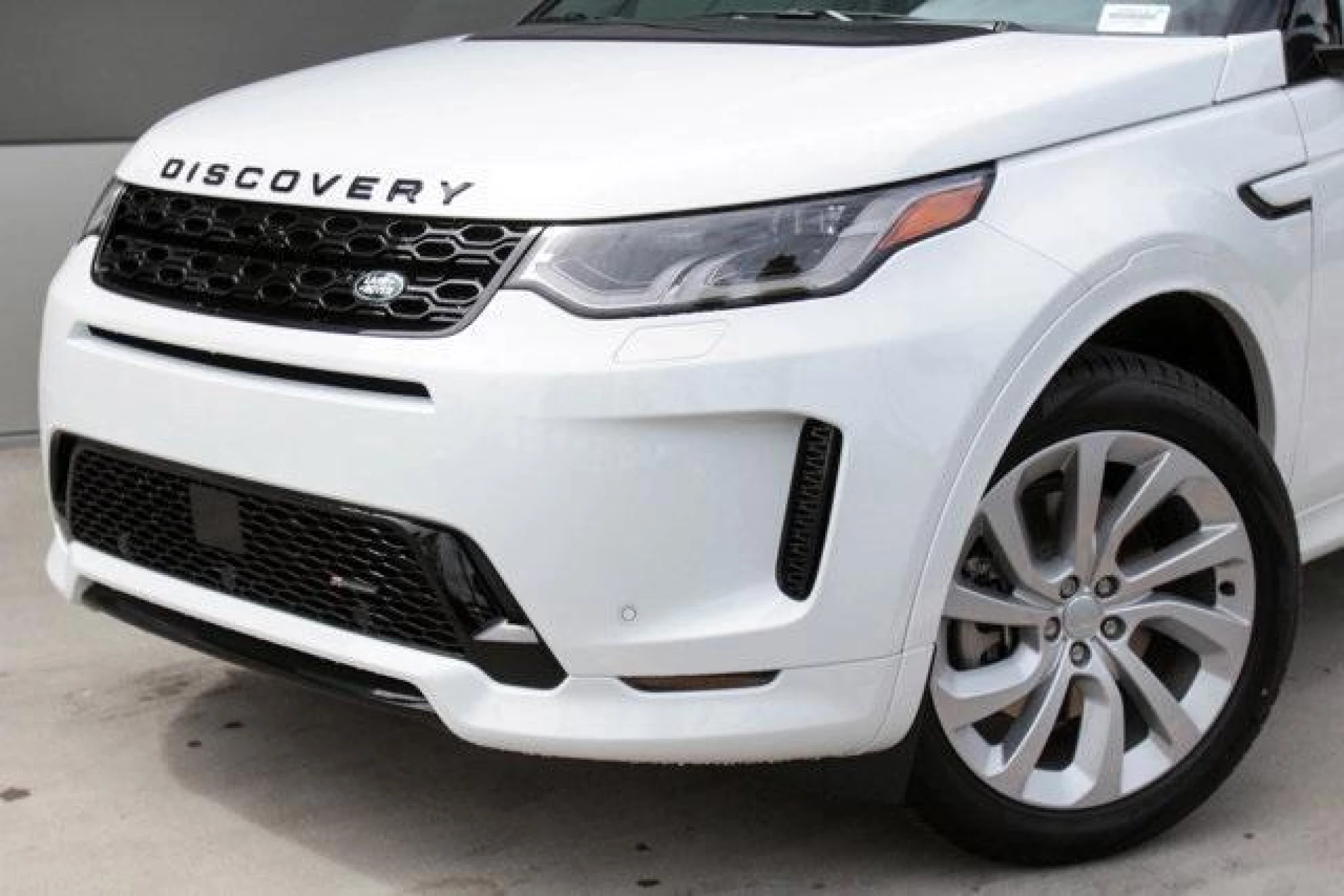 2023 Land Rover Discovery Sport SE R-Dynamic