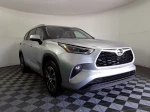 2021 Toyota Highlander XLE FWD