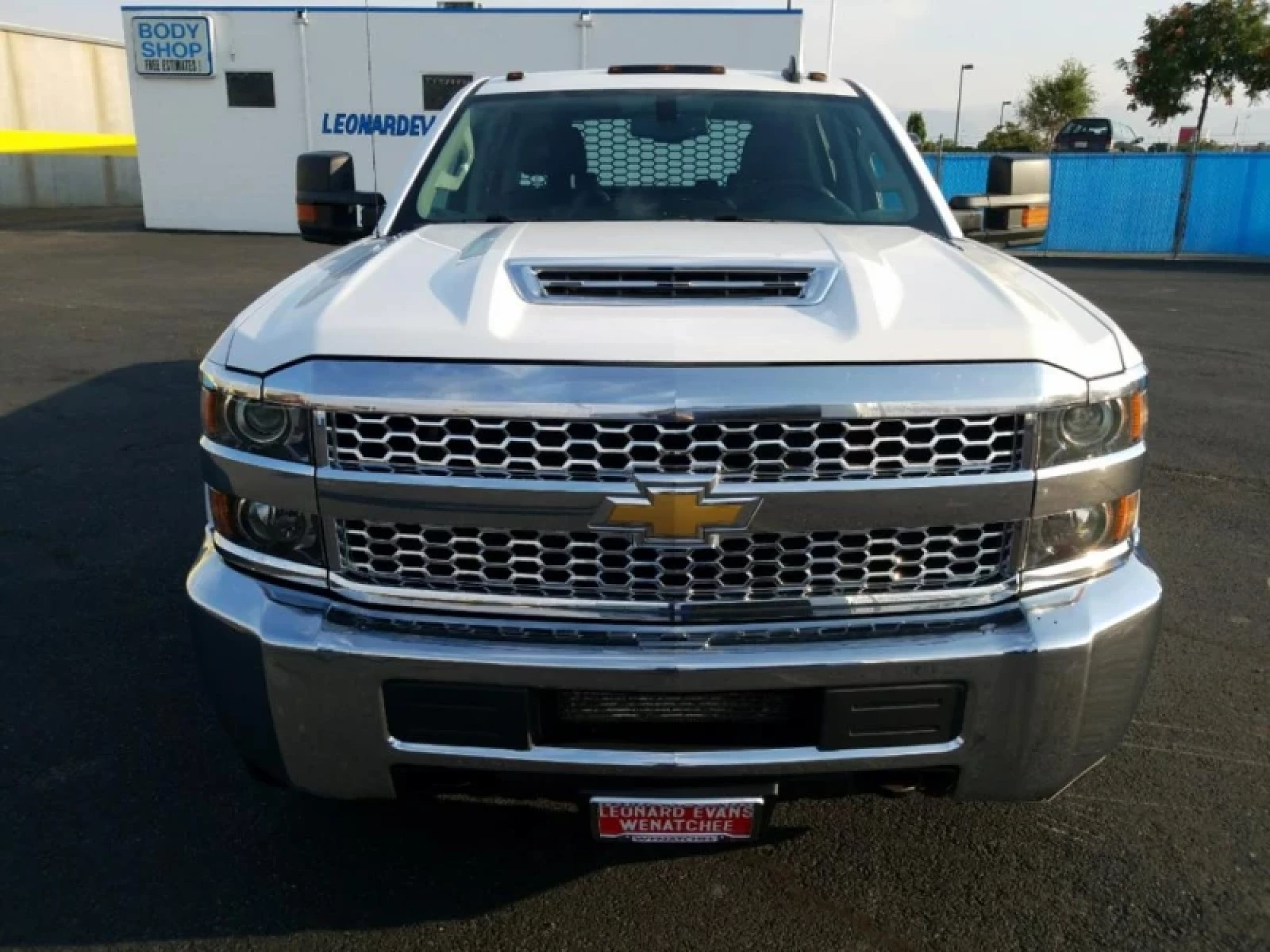 Used Chevrolet Silverado 4 Door Cab; Crew; Chassis V8, 6.6L 2019