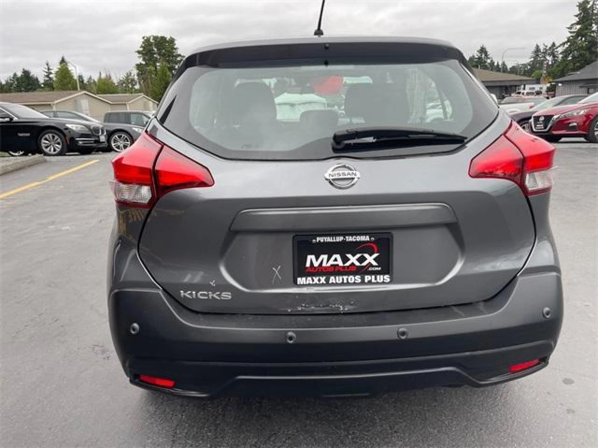 2020 Nissan Kicks S
