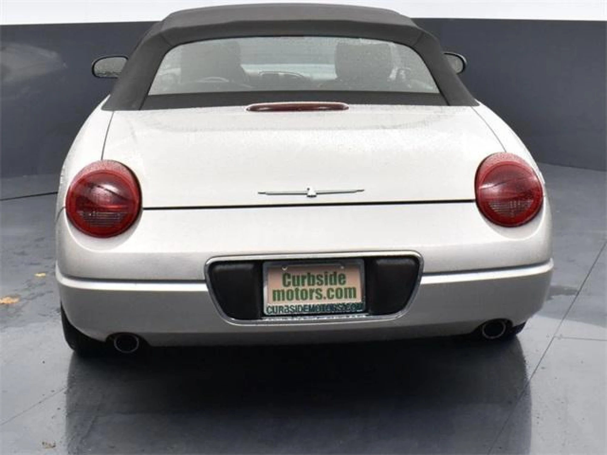 2004 Ford Thunderbird