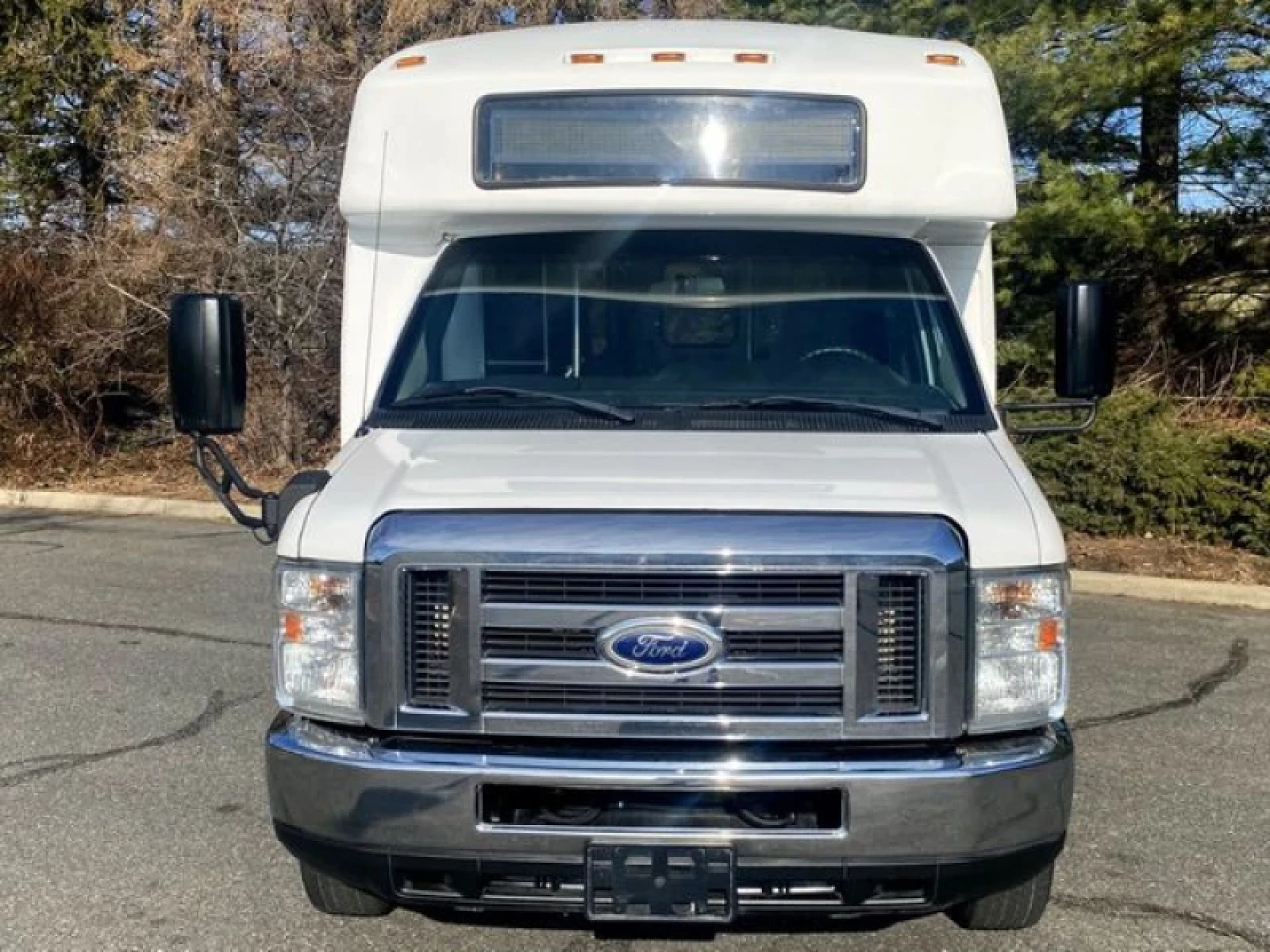 Used 2016 Ford E350 Non-CDL Wheelchair Shuttle Bus For Adults Church Seniors Medical Transport