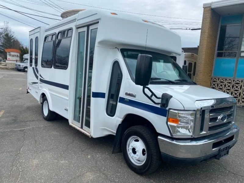 Used 2013 Ford E350 Non-CDL Wheelchair Shuttle Bus For Sale For Adults Medical Transport Mobility ADA Handicapped