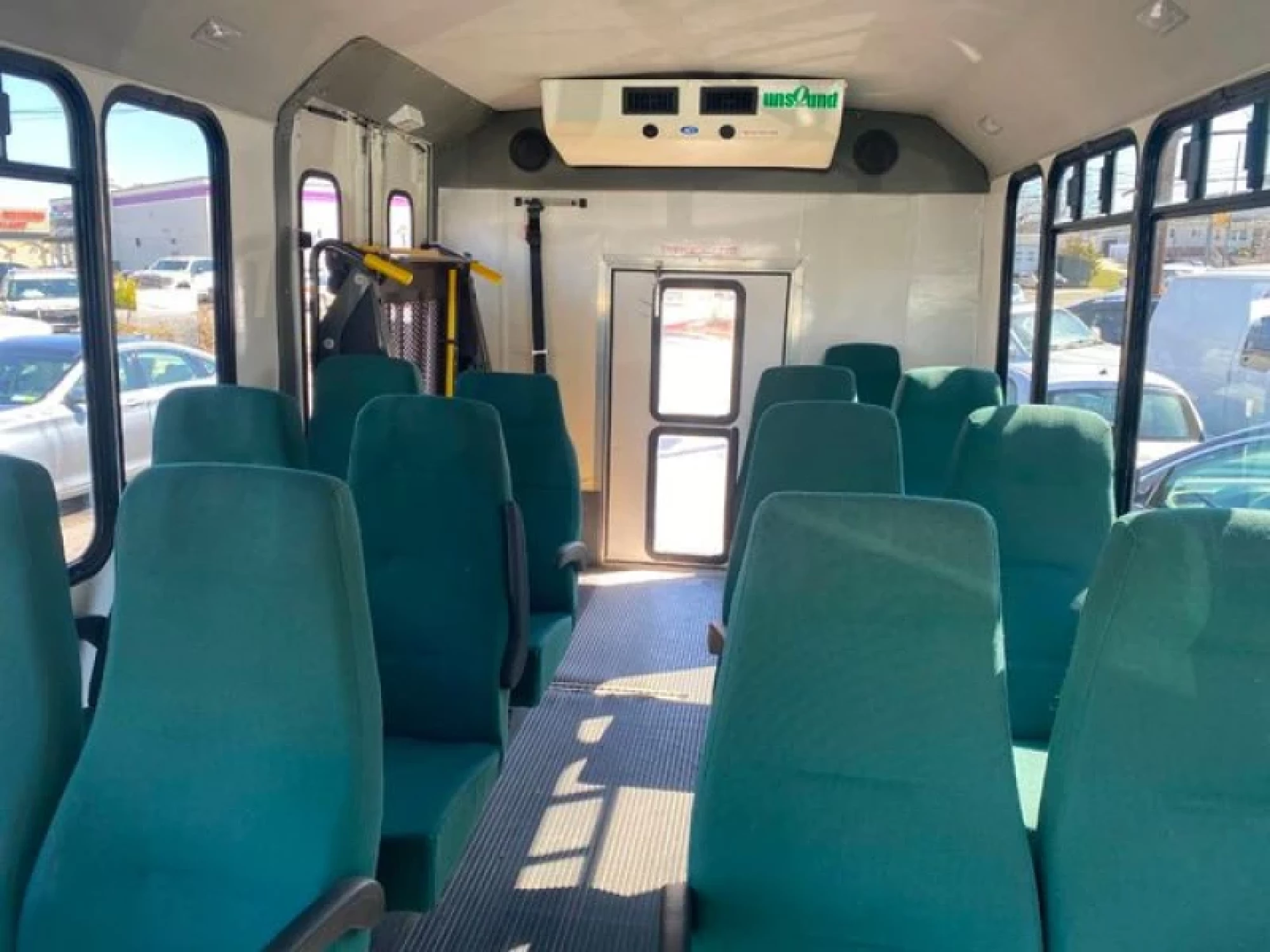 Used 2013 Ford E350 Eldorado Non-CDL Wheelchair Shuttle Bus For Church Seniors Adults Medical Transport Handicapped