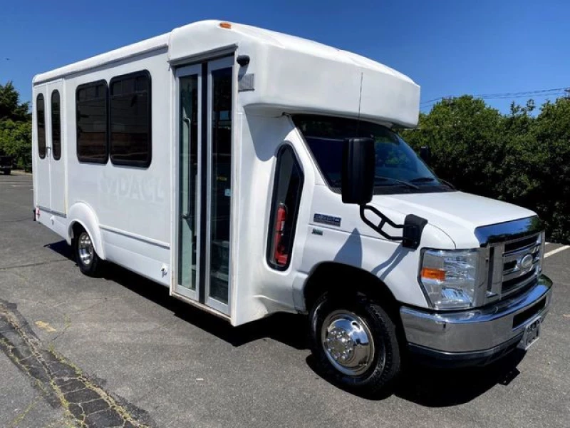 Used 2014 Ford E350 Non-CDL Wheelchair Shuttle Bus For Sale For Adults Medical Transport Mobility ADA Handicapped