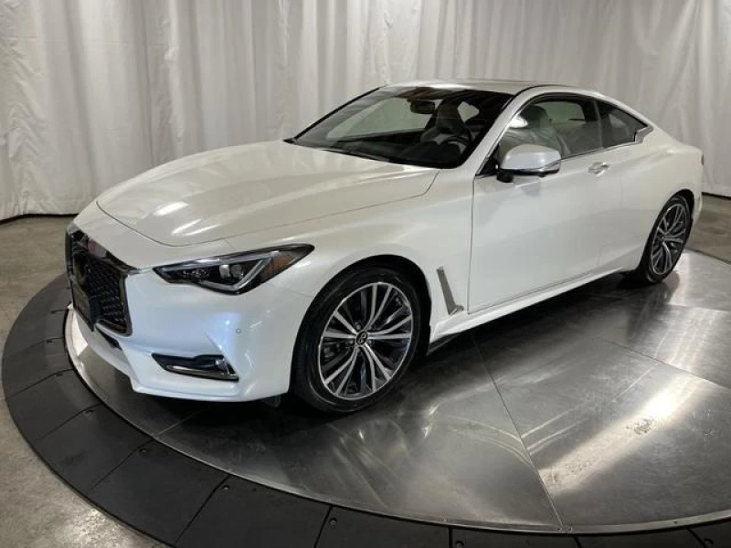 2022 INFINITI Q60 LUXE