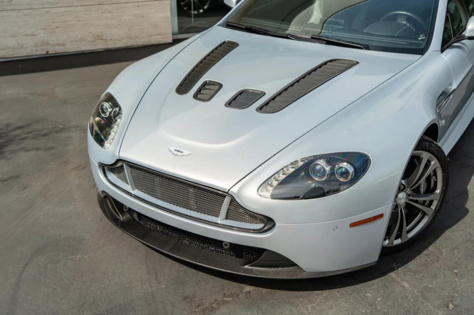 Used 2016 Aston Martin V12 Vantage