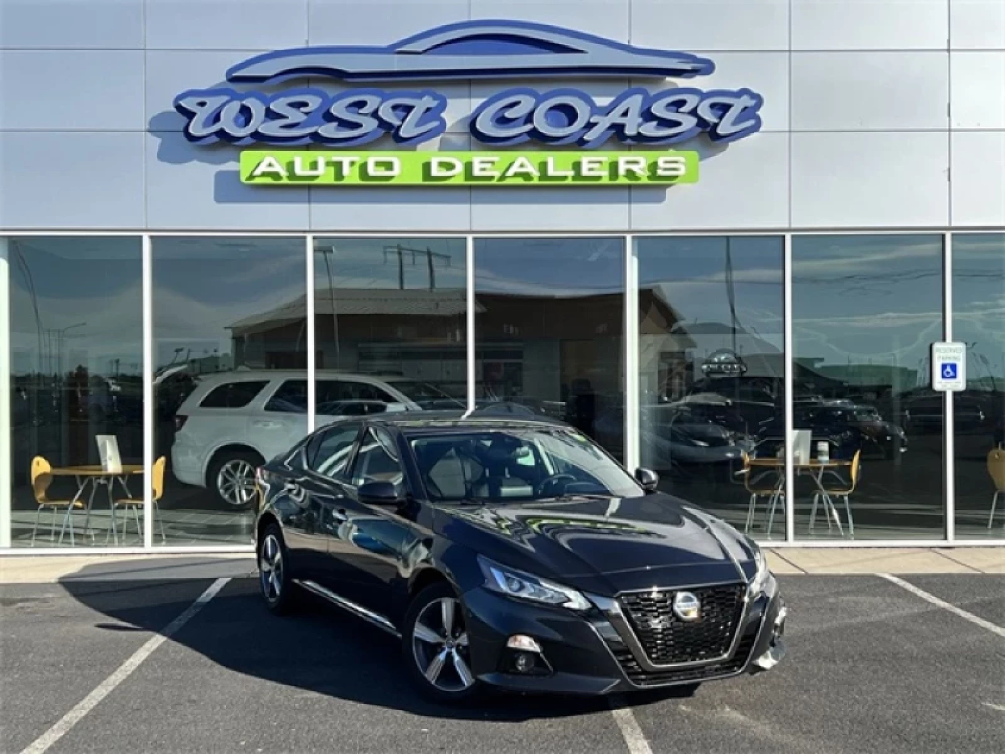 Used 2020 Nissan Altima 13410 4D Sedan CVT with Xtronic