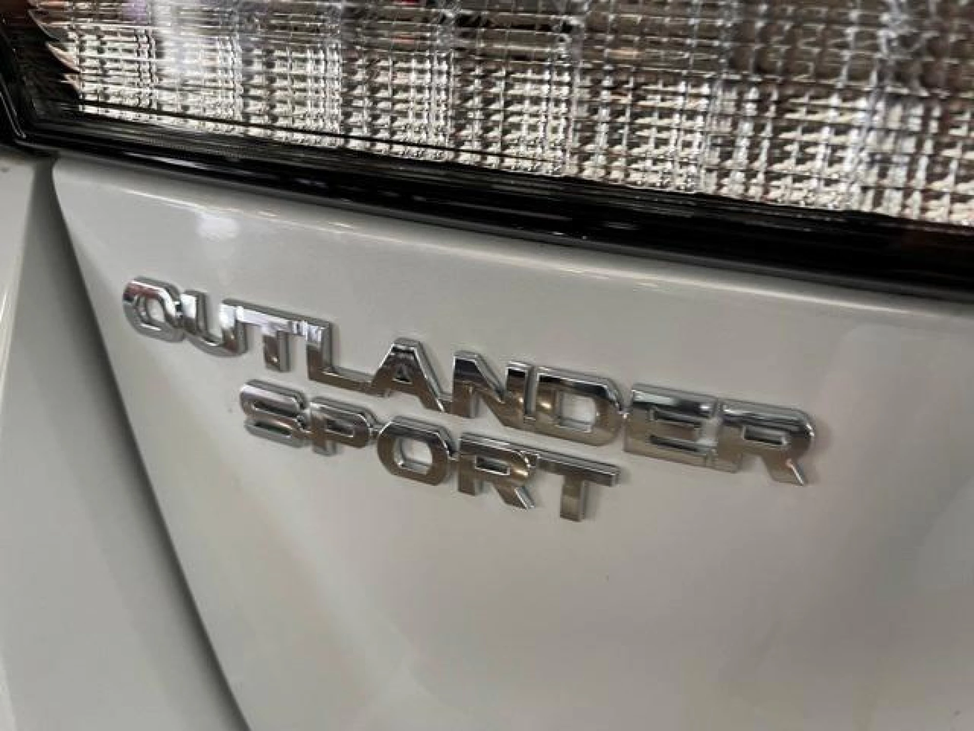 2023 Mitsubishi Outlander Sport 2.0 LE