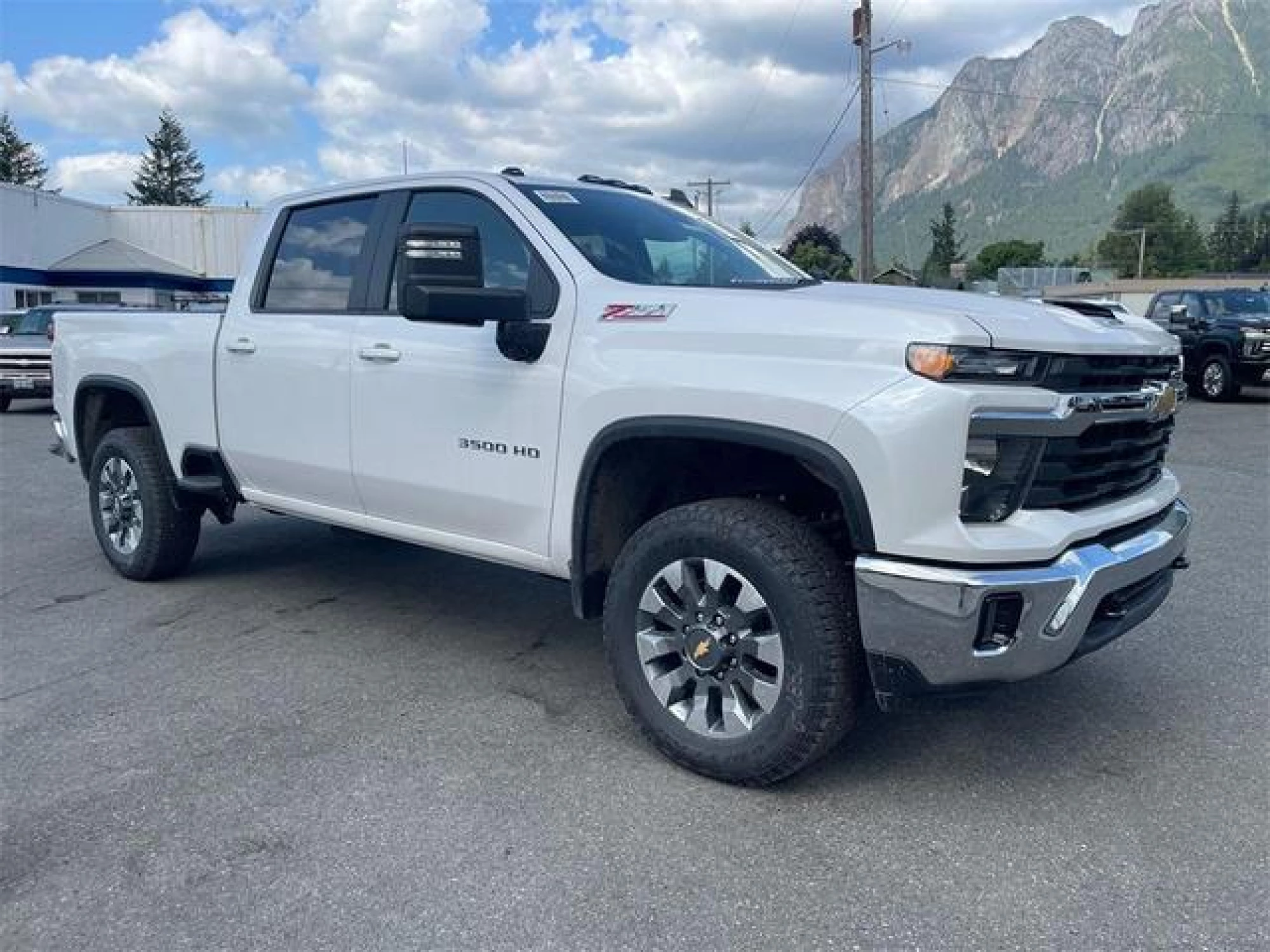 2024 Chevrolet Silverado 3500 LT
