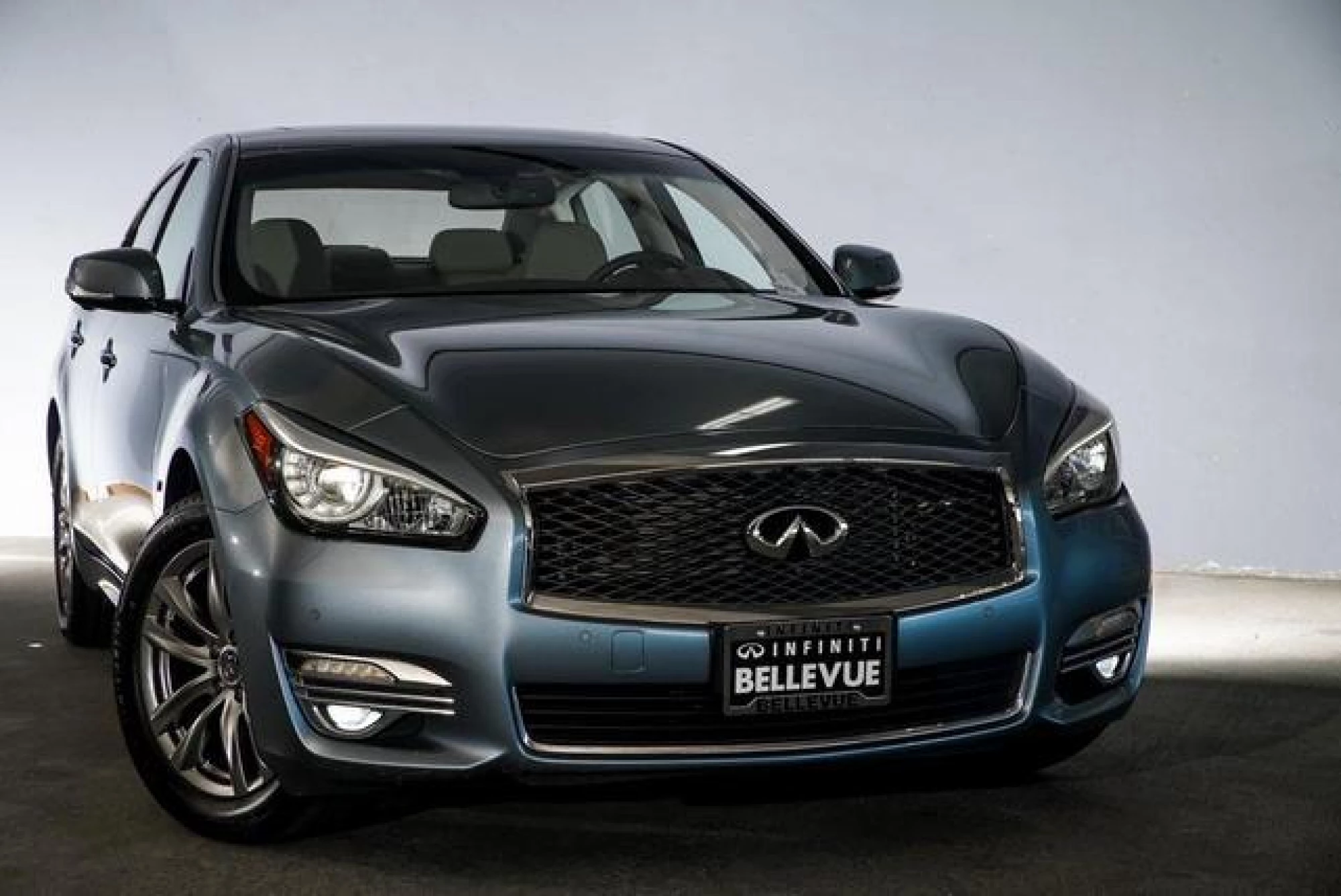 2019 INFINITI Q70 3.7X LUXE