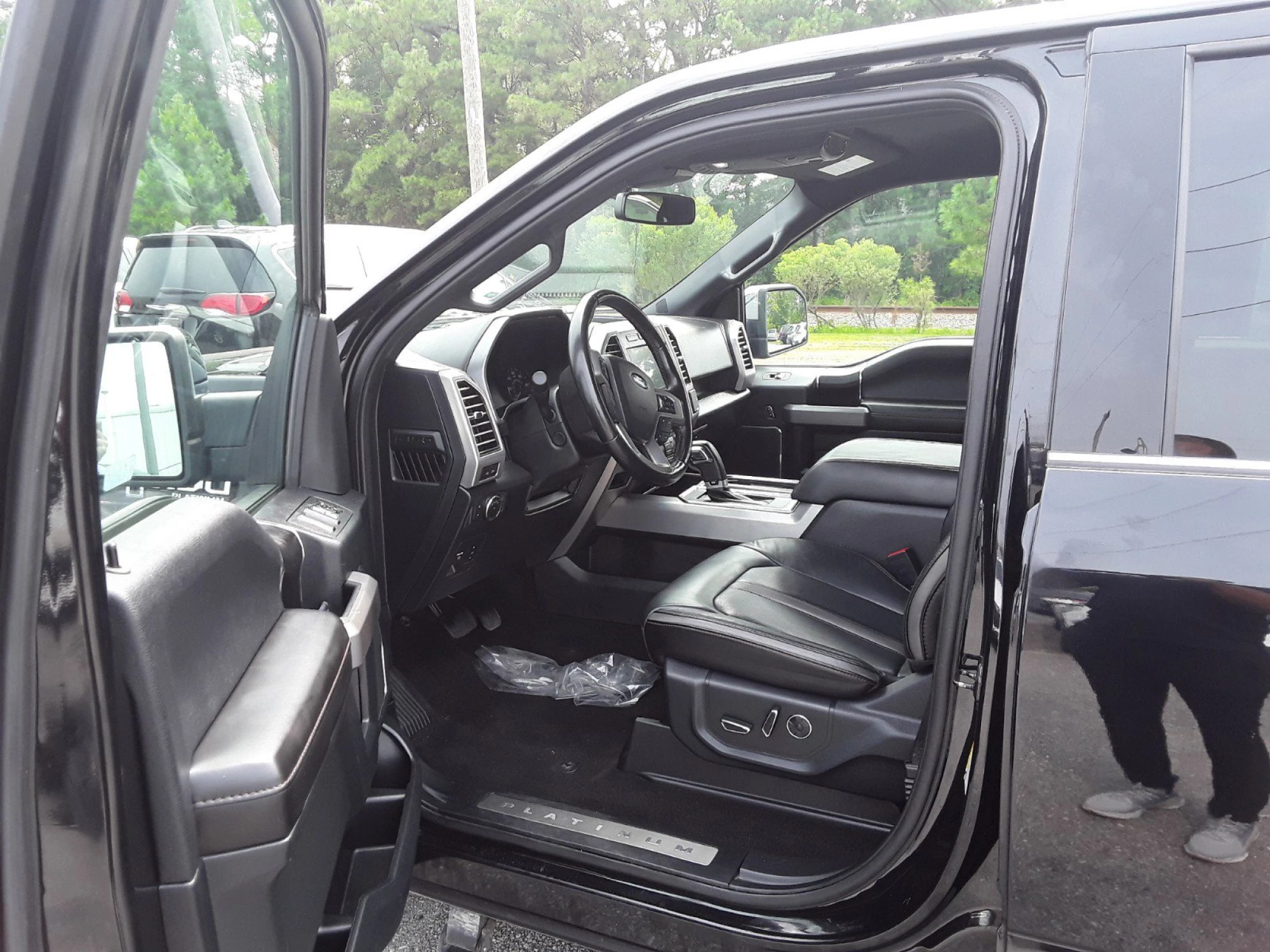 2020 Ford F-150 Platinum 4WD SuperCrew 5.5' Box