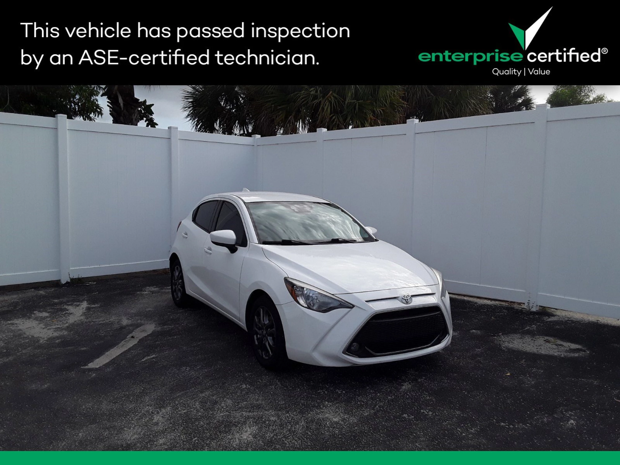2020 Toyota Yaris Hatchback LE Auto