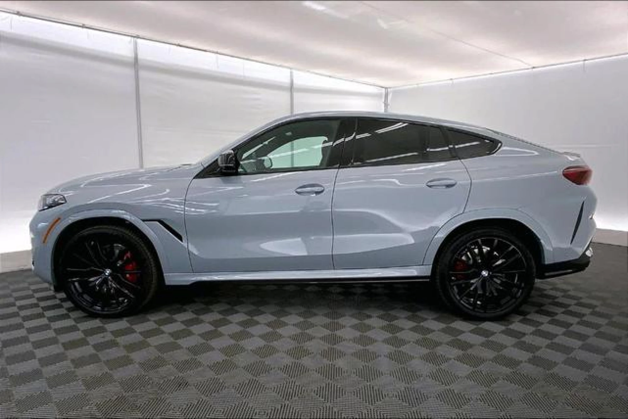2024 BMW X6 M60i