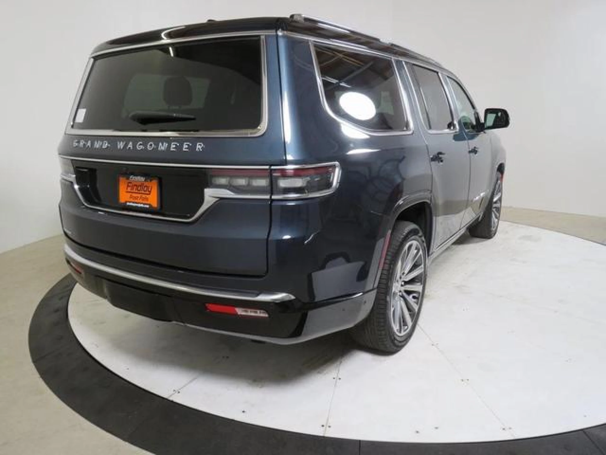 2023 Jeep Grand Wagoneer Base