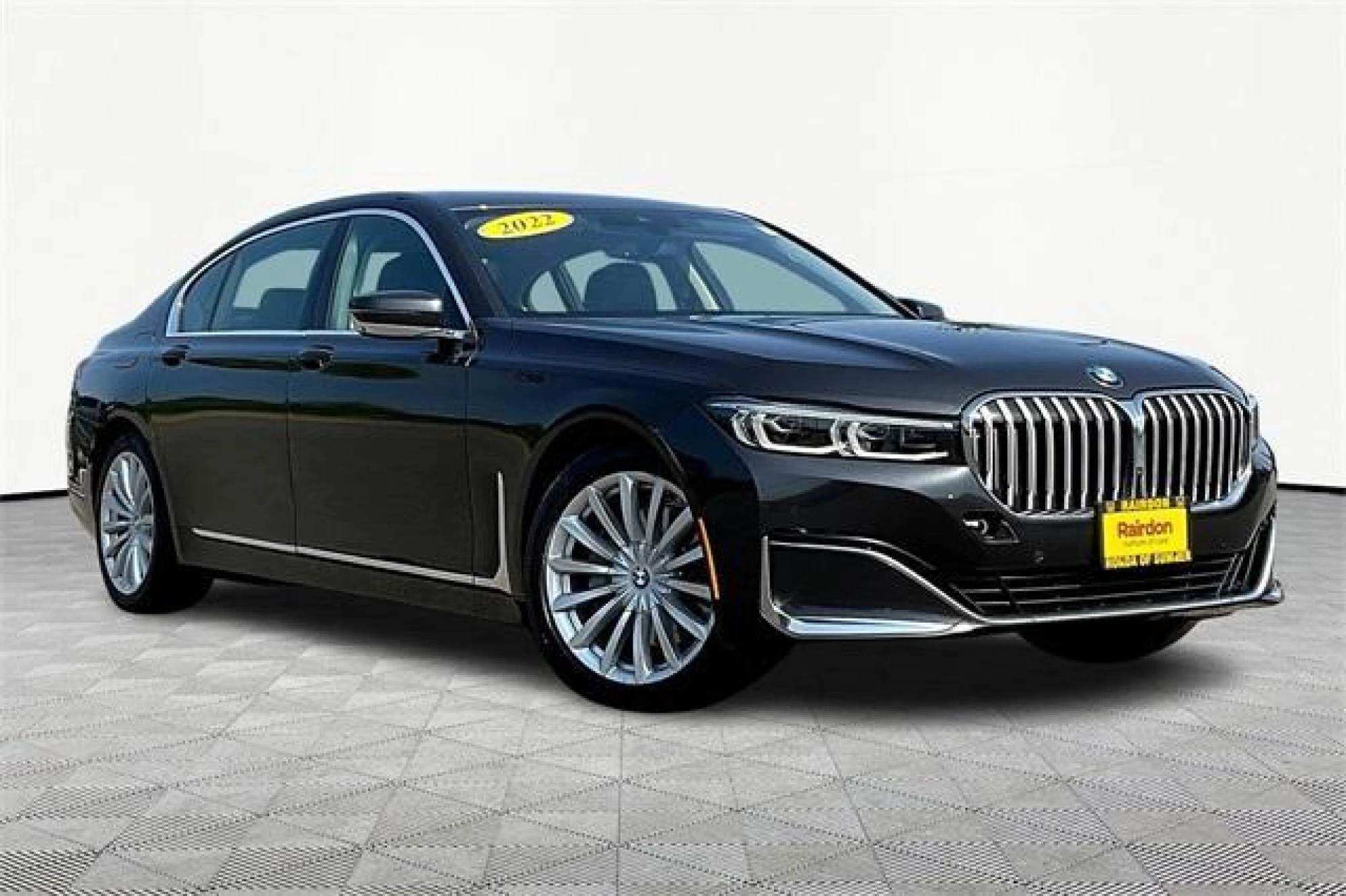 2022 BMW 740 i