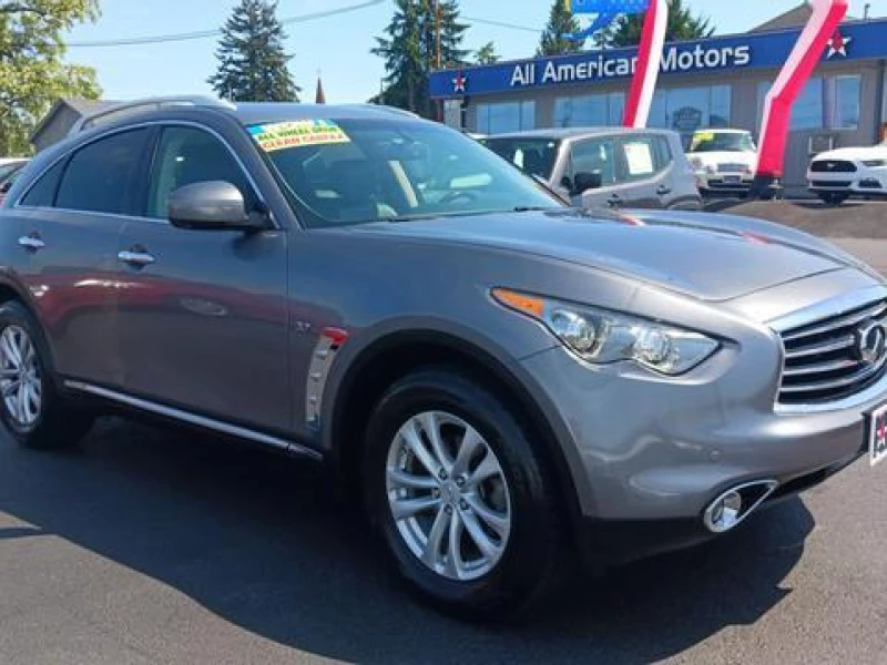 2016 INFINITI QX70 Base