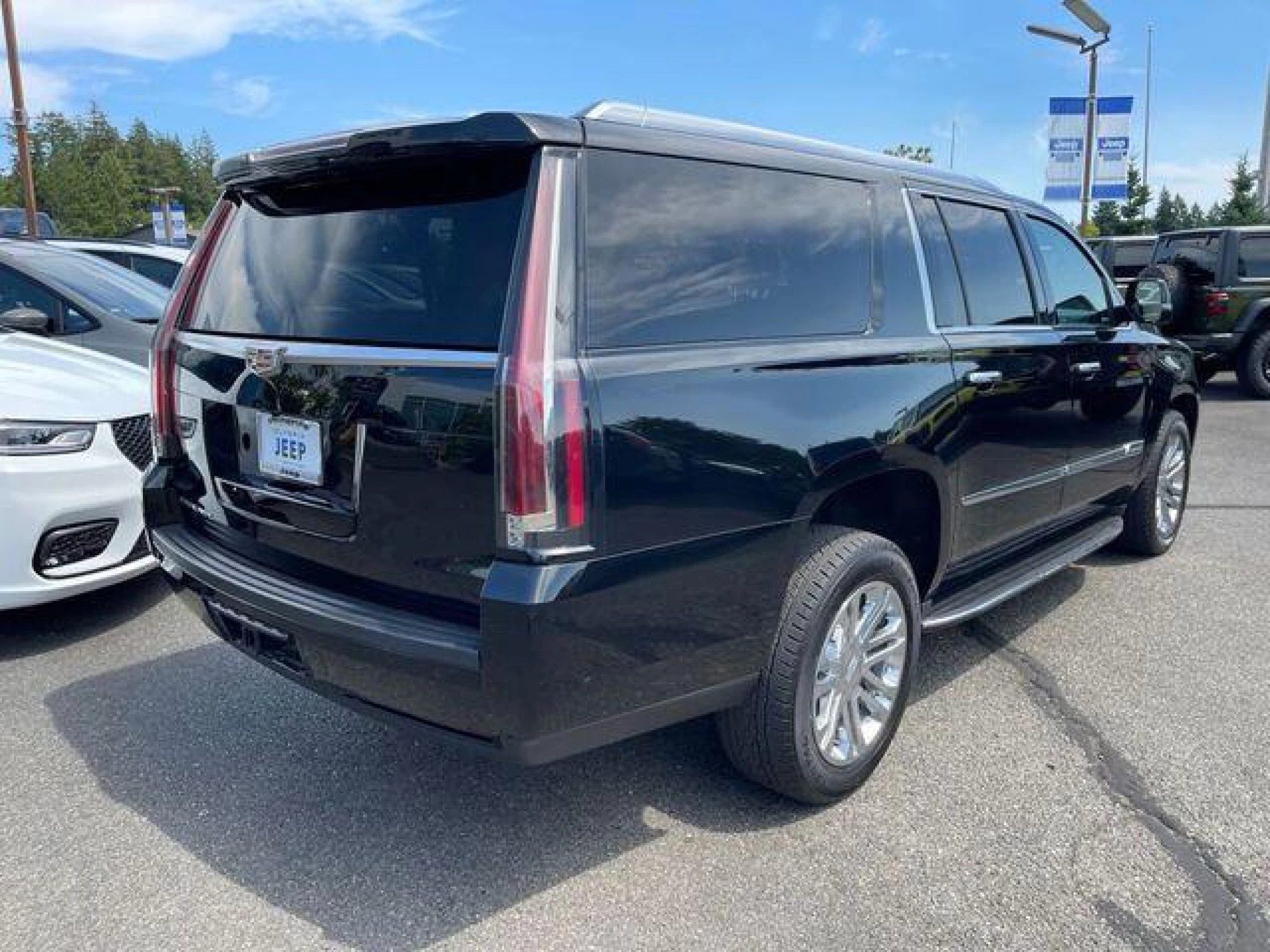 2017 Cadillac Escalade ESV Standard