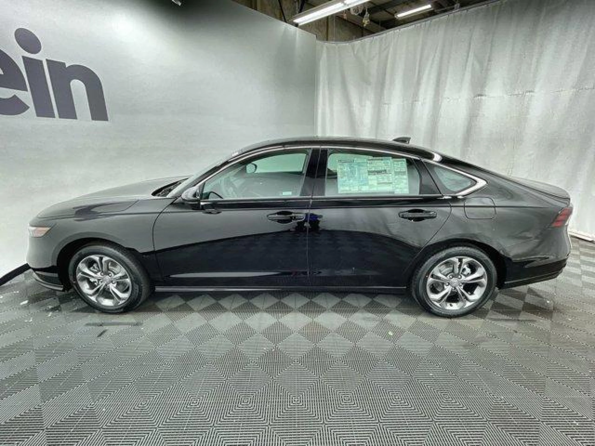 2023 Honda Accord Hybrid EX-L w/o BSI
