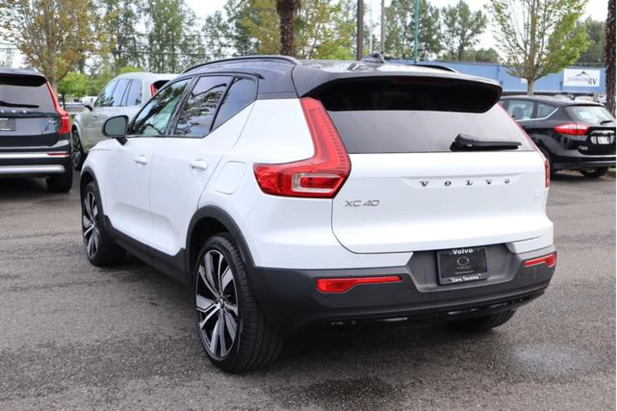 2022 Volvo XC40 Recharge Pure Electric Plus