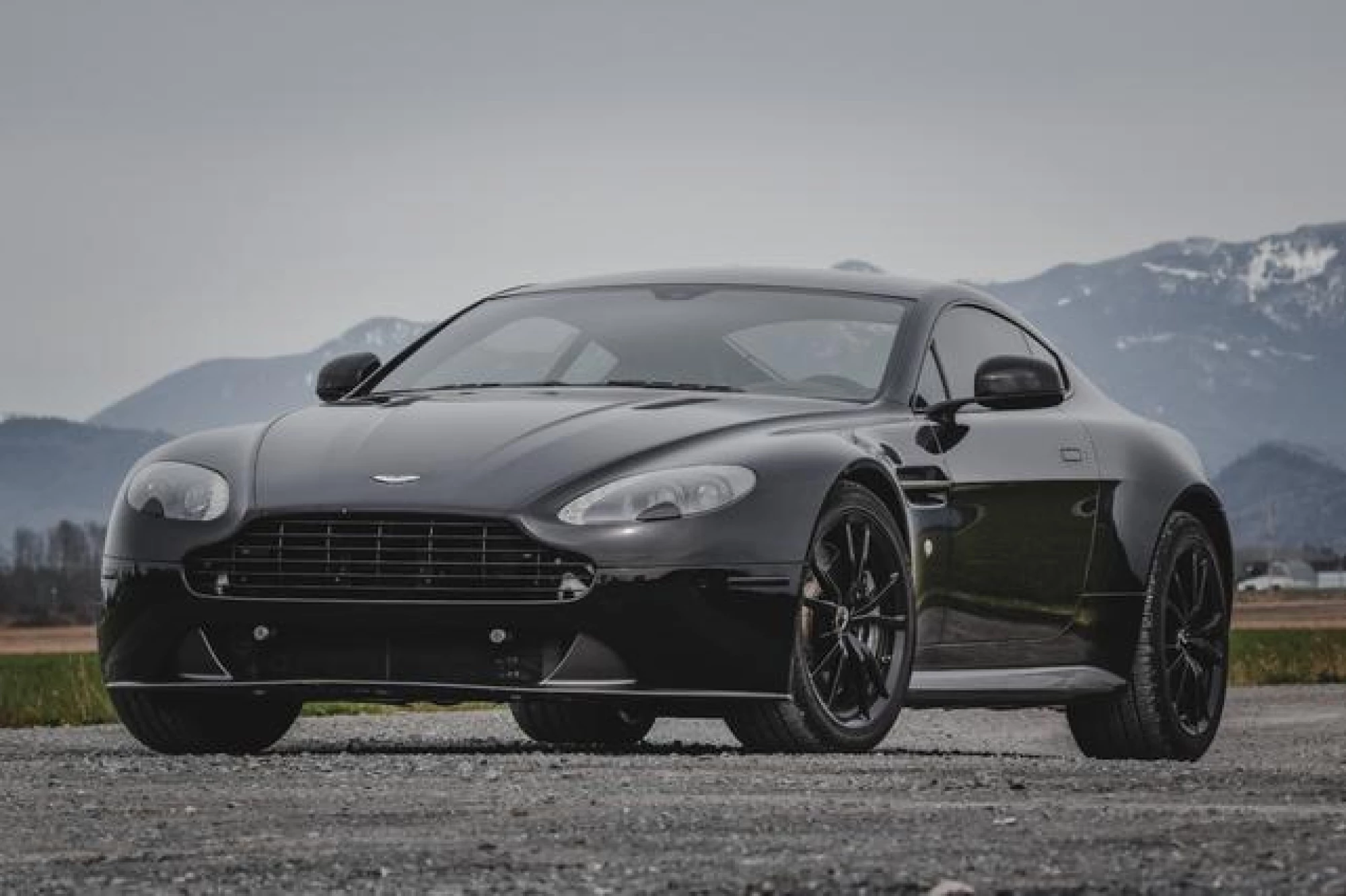 2015 Aston Martin Vantage GT Base