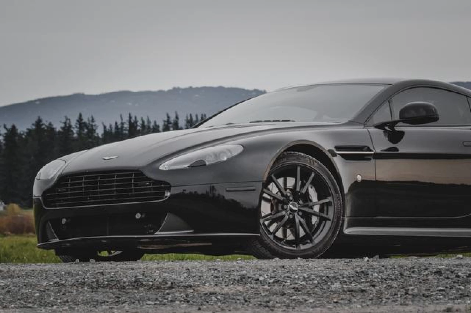 2015 Aston Martin Vantage GT Base