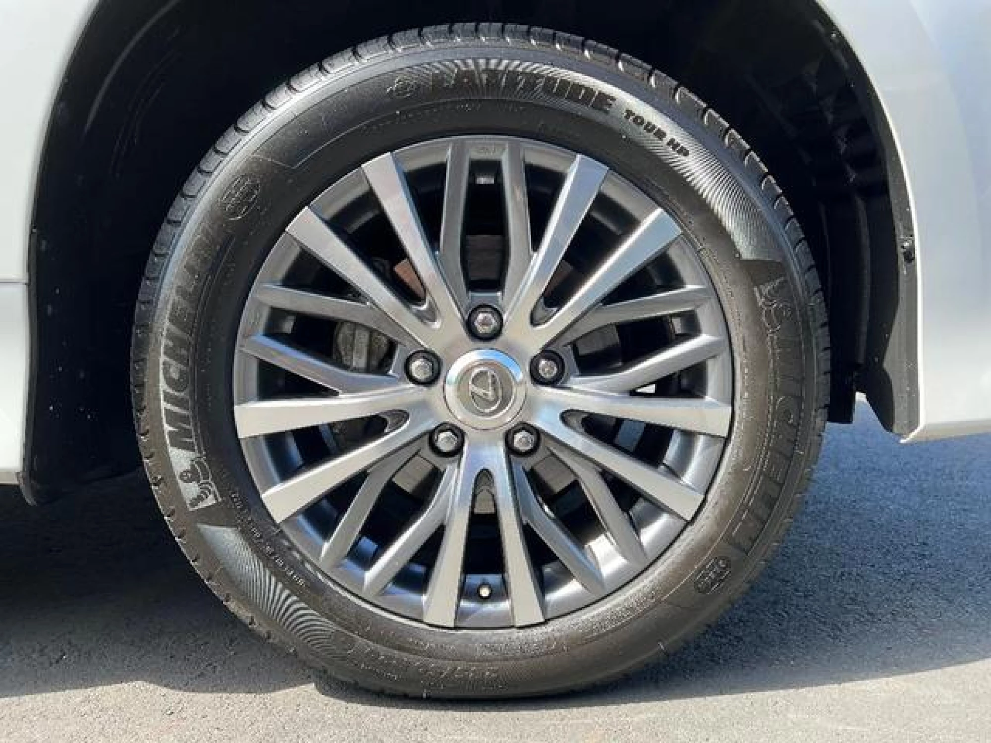 2016 Lexus LX 570 Base