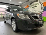 2012 Volkswagen Routan SE