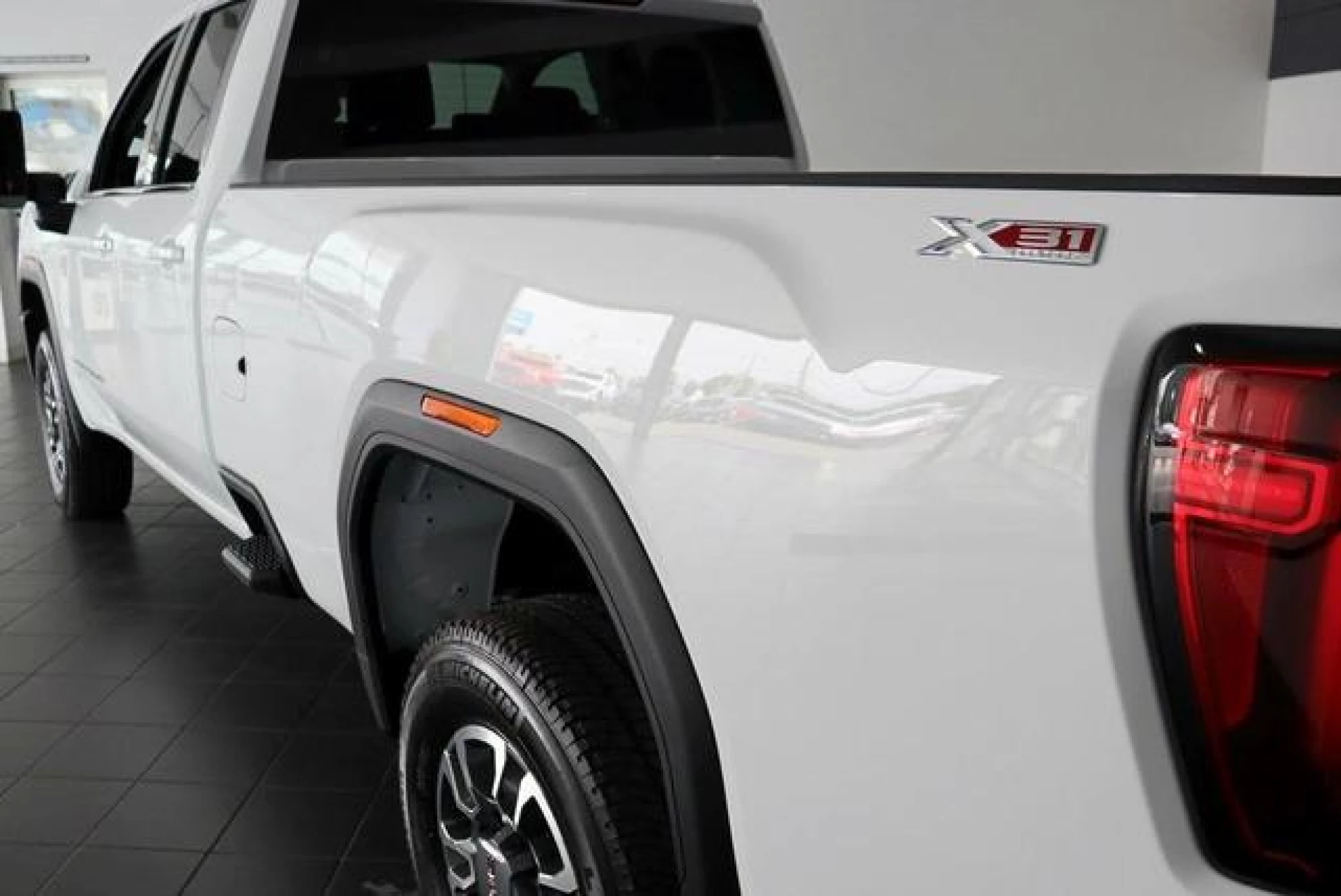 2024 GMC Sierra 2500 SLE