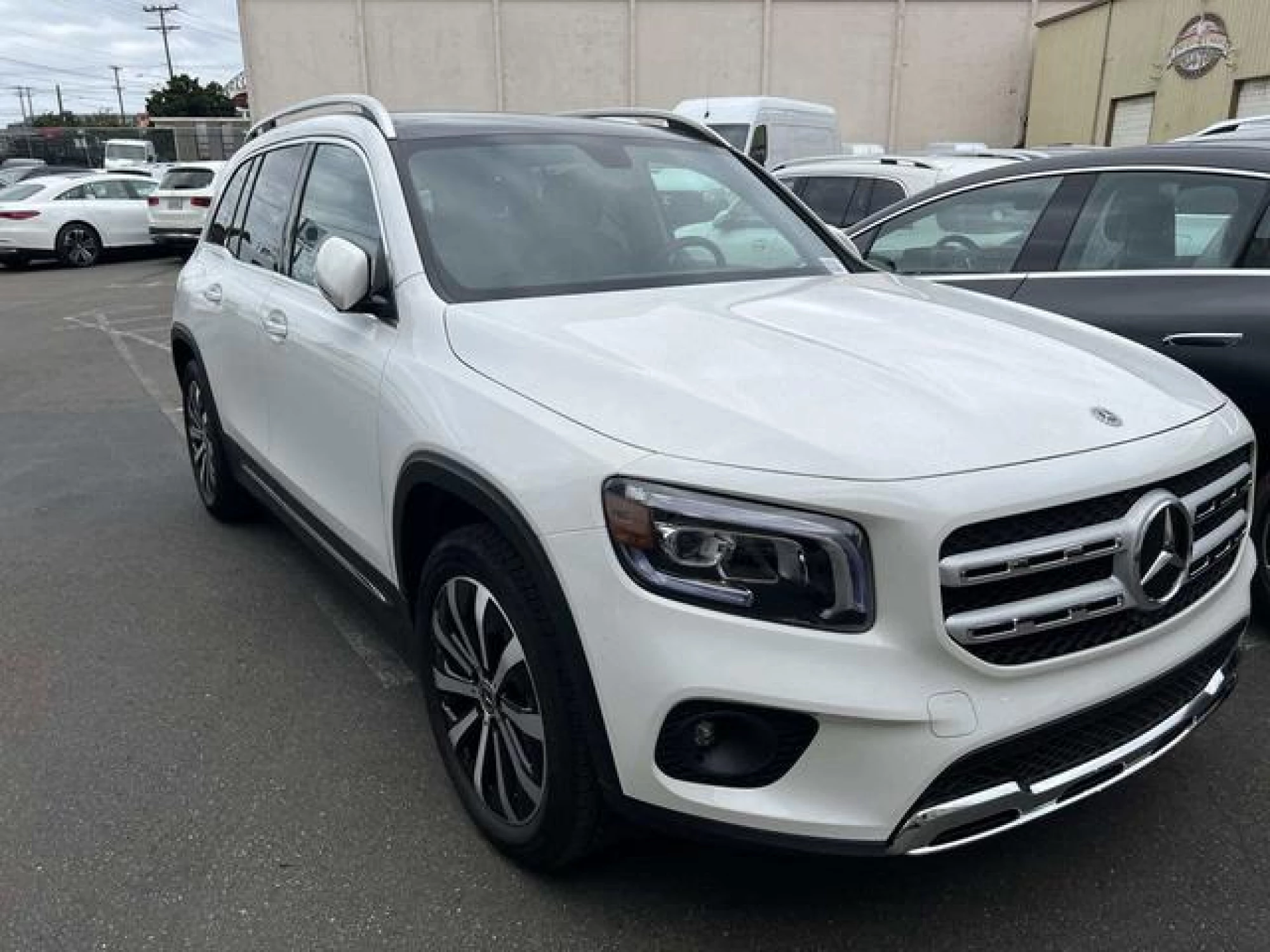 2023 Mercedes-Benz GLB 250