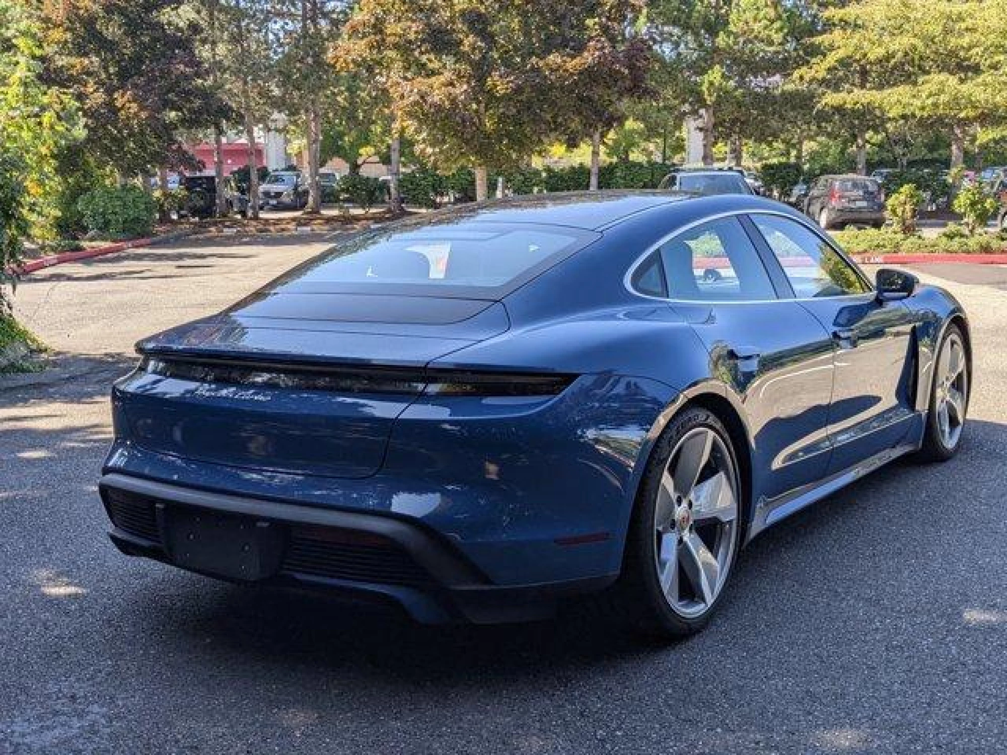 2022 Porsche Taycan Turbo