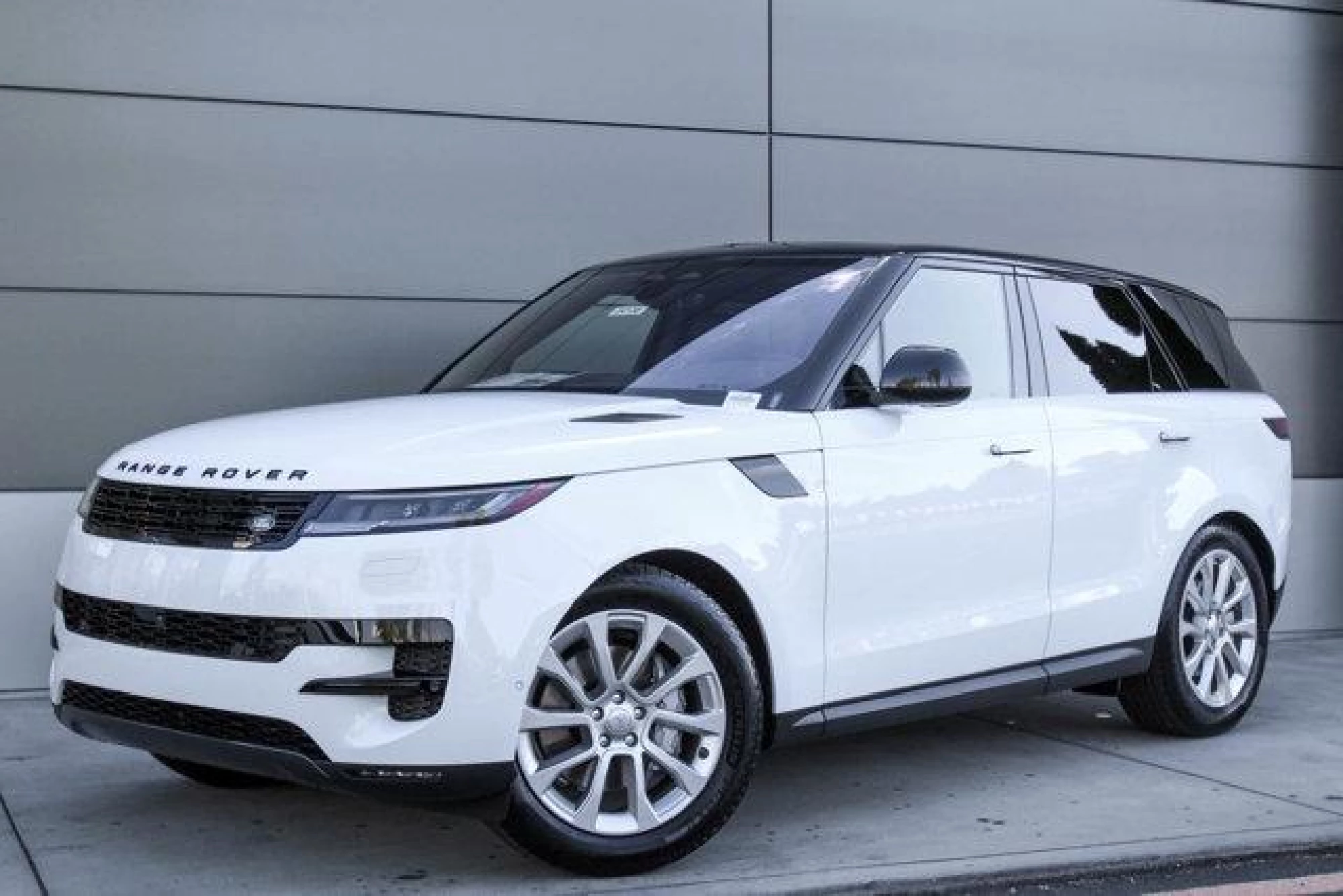 2023 Land Rover Range Rover Sport SE