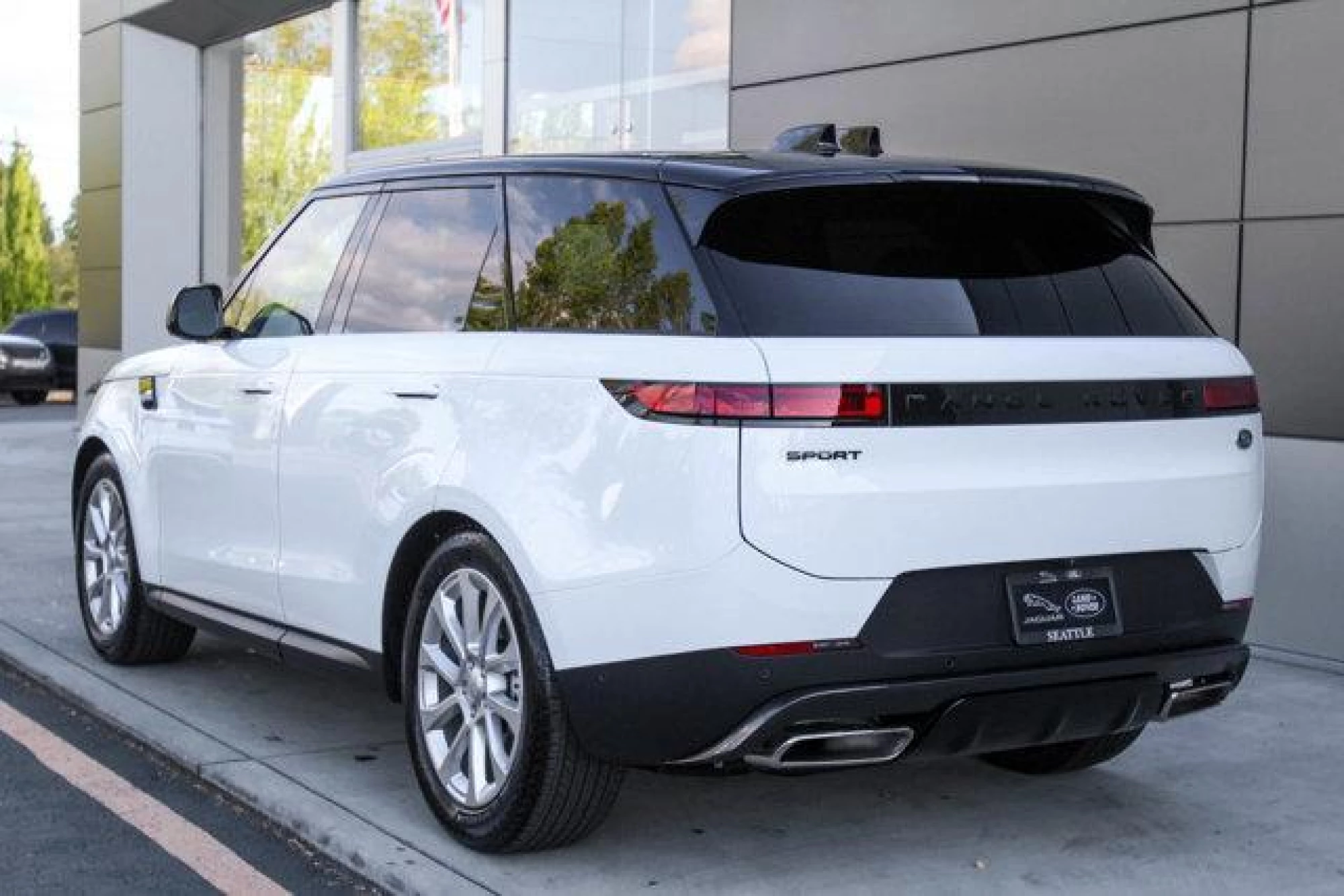 2023 Land Rover Range Rover Sport SE