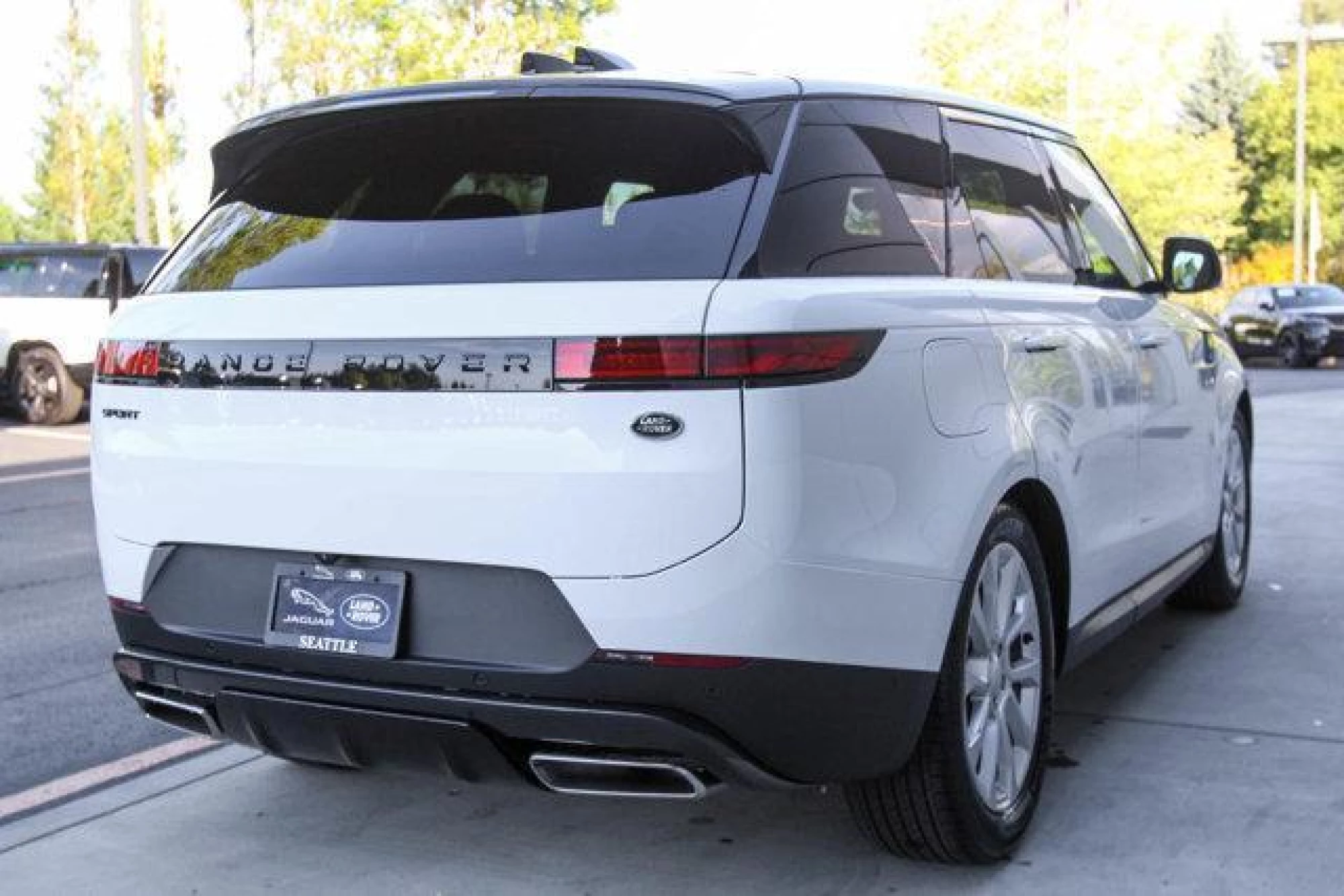 2023 Land Rover Range Rover Sport SE
