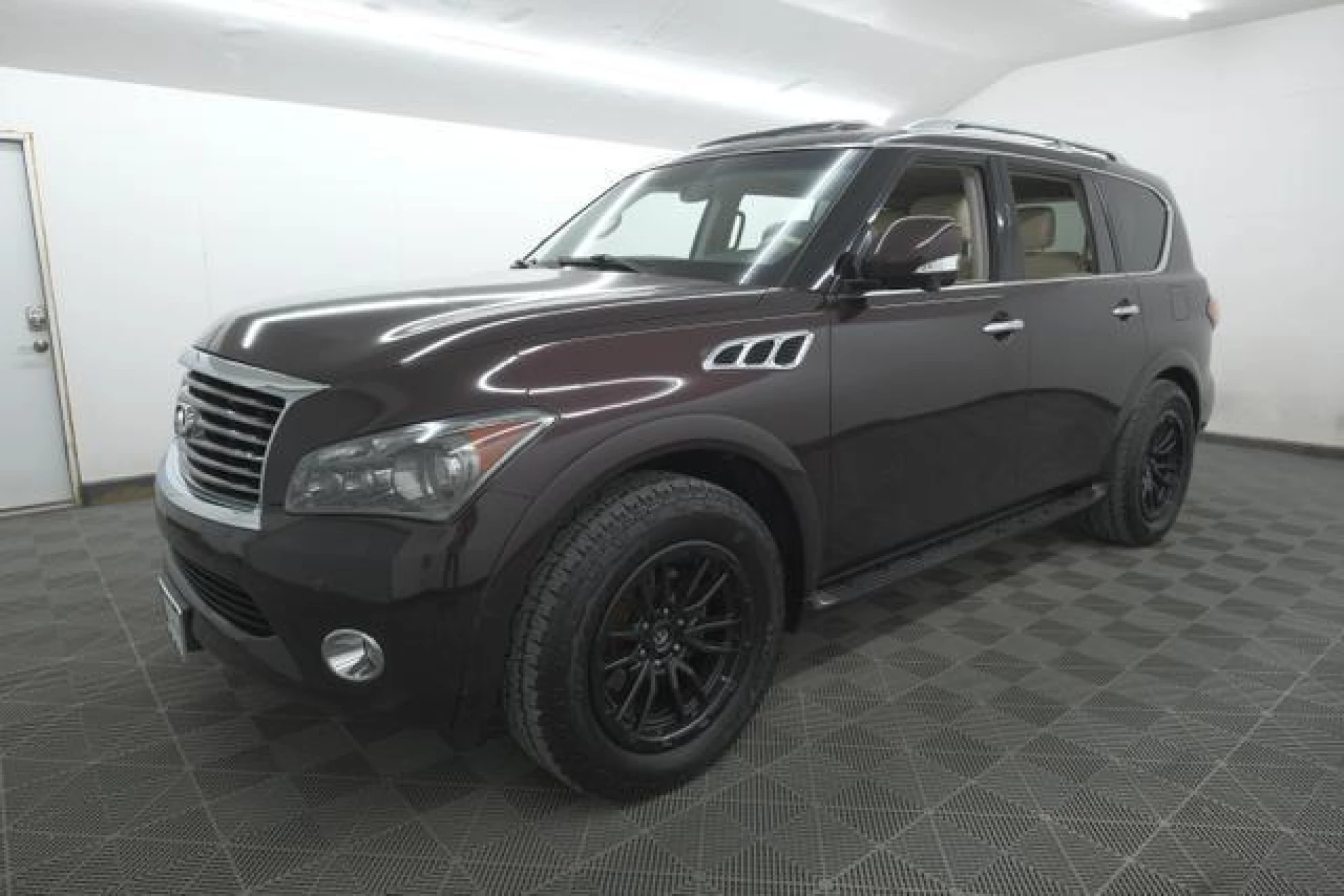 2011 INFINITI QX56 Base