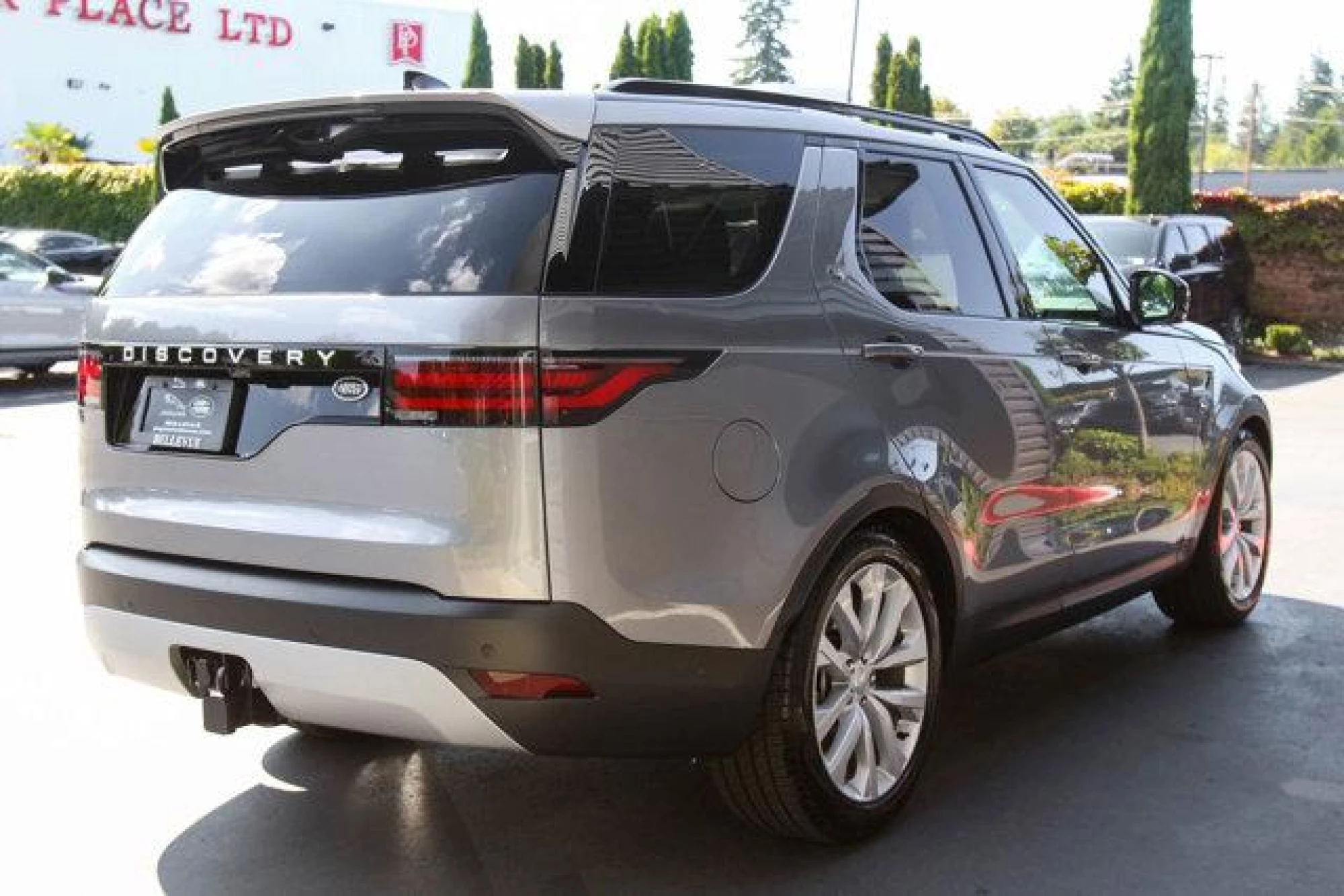 2023 Land Rover Discovery S