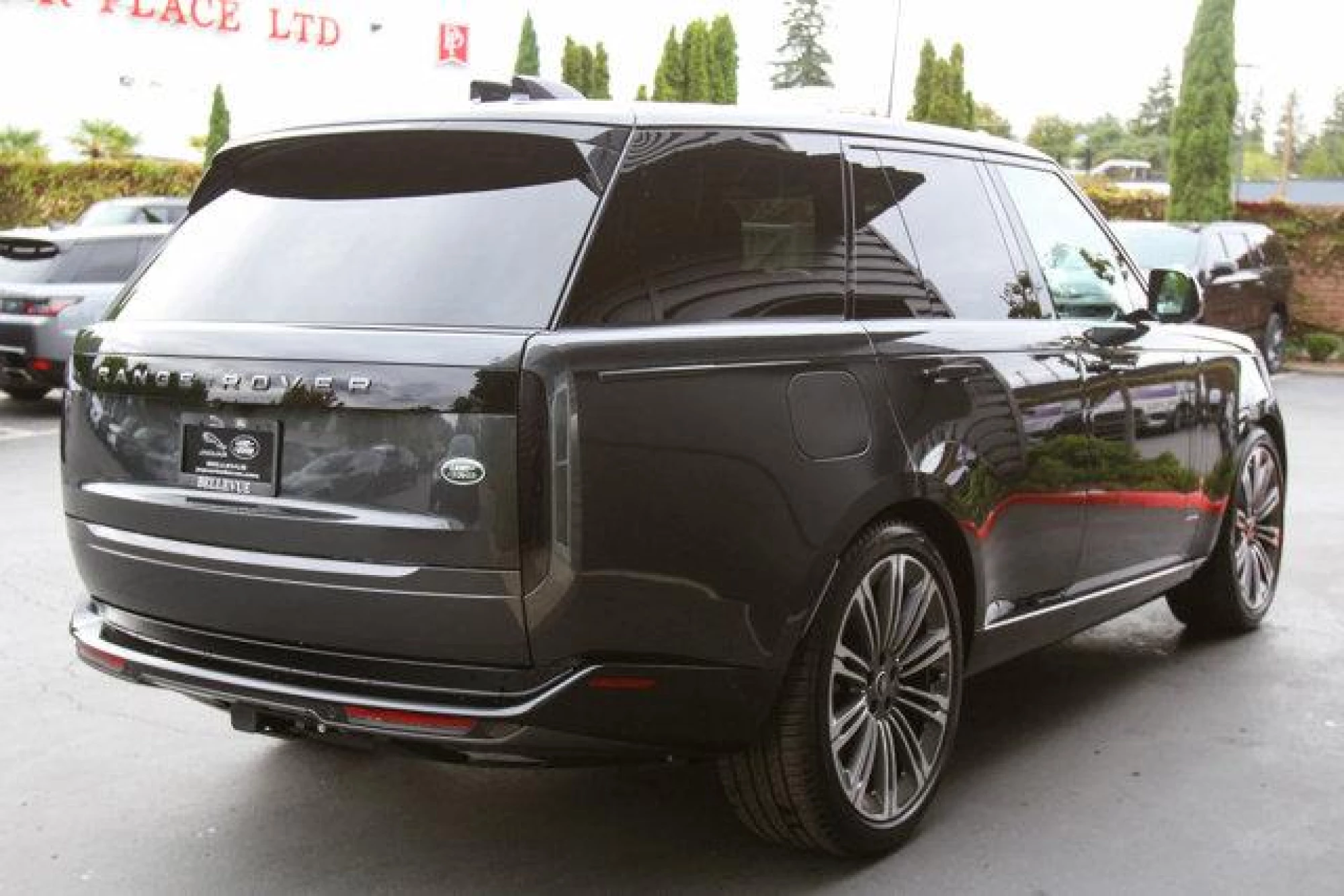 2023 Land Rover Range Rover SE
